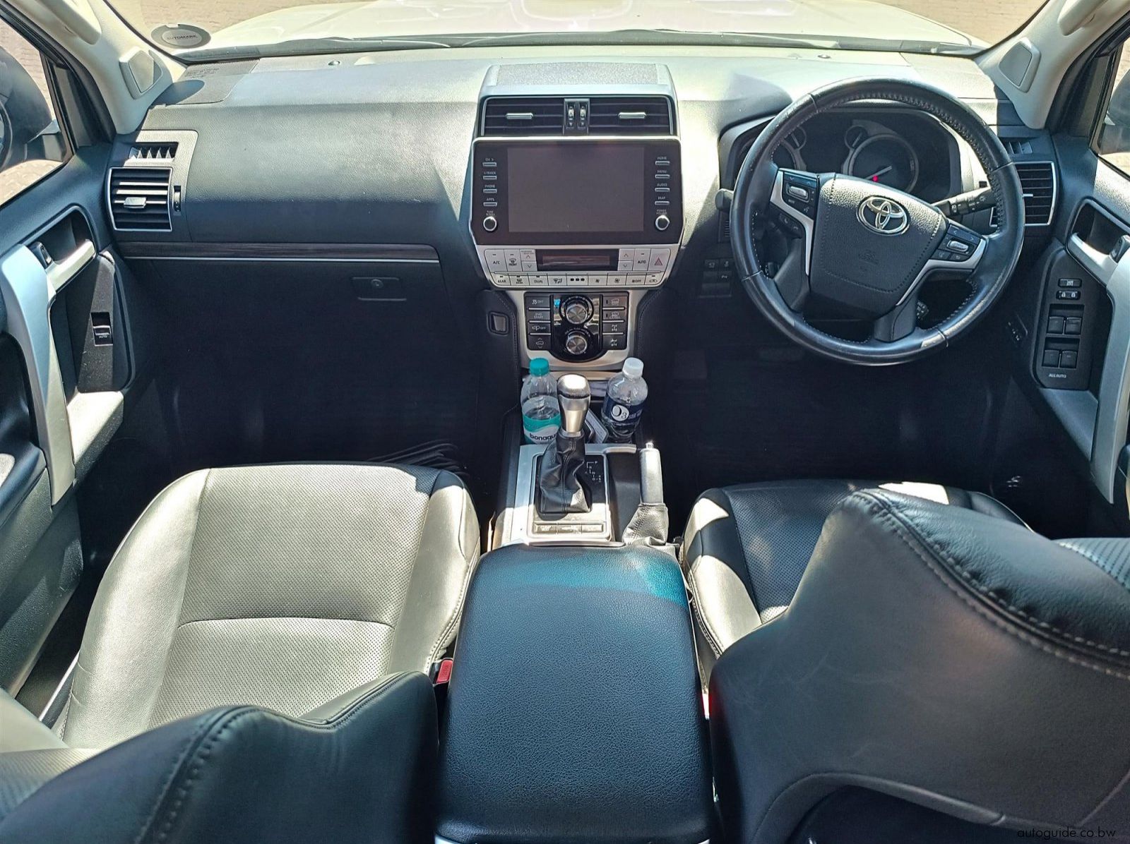 2022 Toyota Land Cruiser Prado VX 2.8 GD-6 pictures