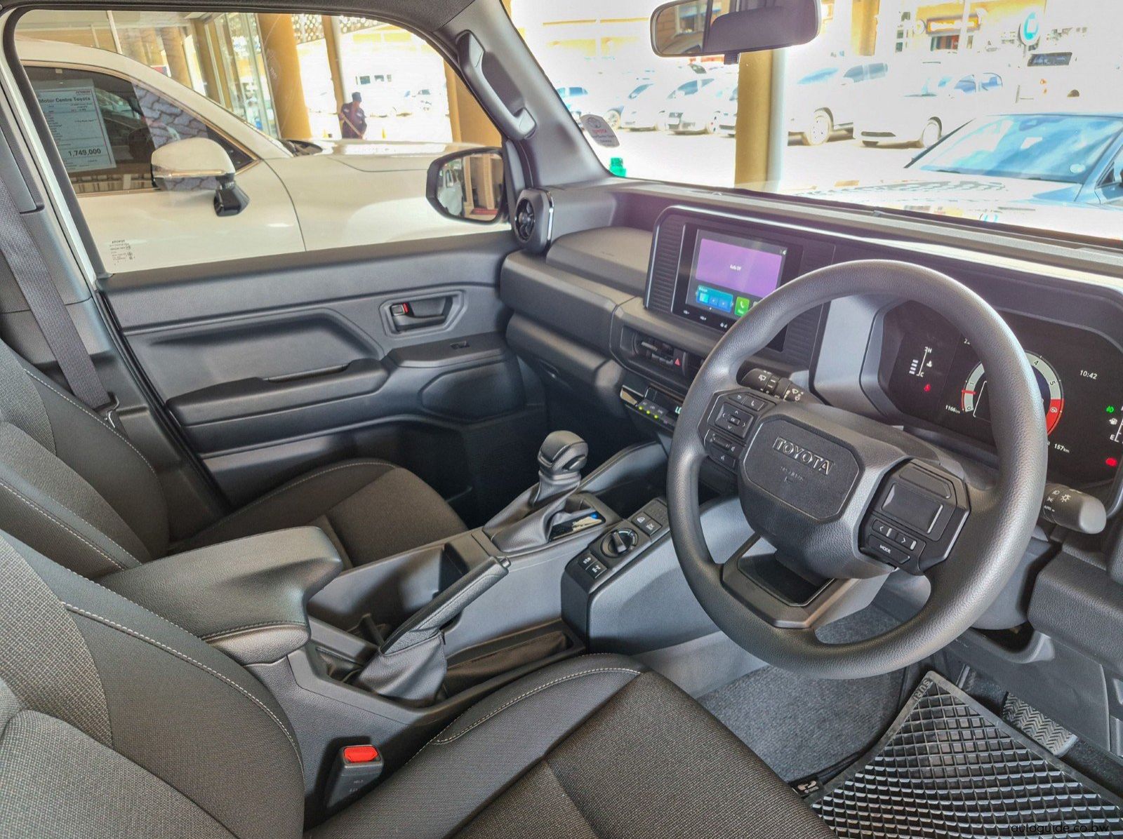 2026 Toyota FJ Cruiser pictures