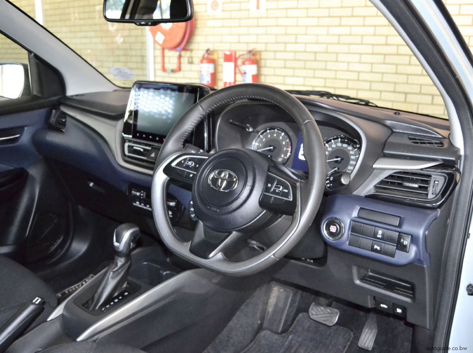 2025 Toyota Starlet XR 1.5 pictures