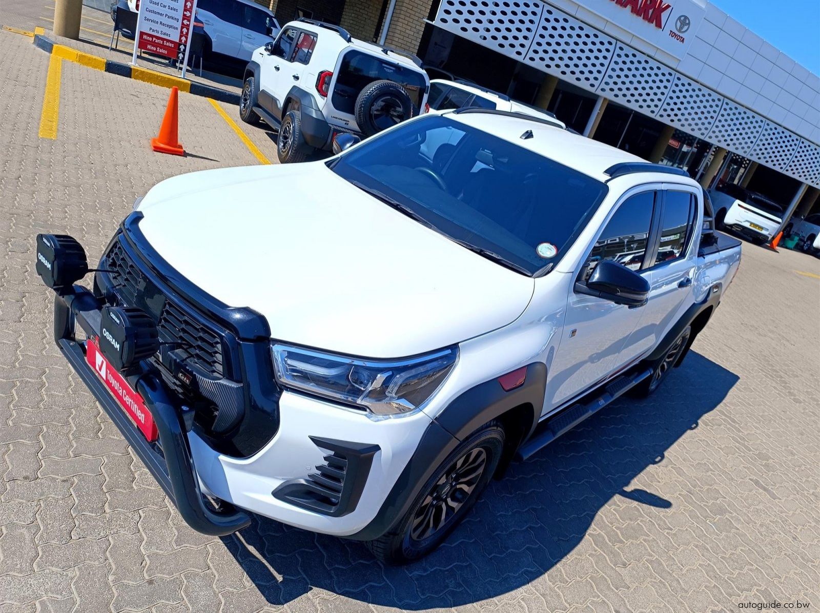 2024 Toyota Hilux GR-Sport II 2.8 GD-6 4x4 pictures