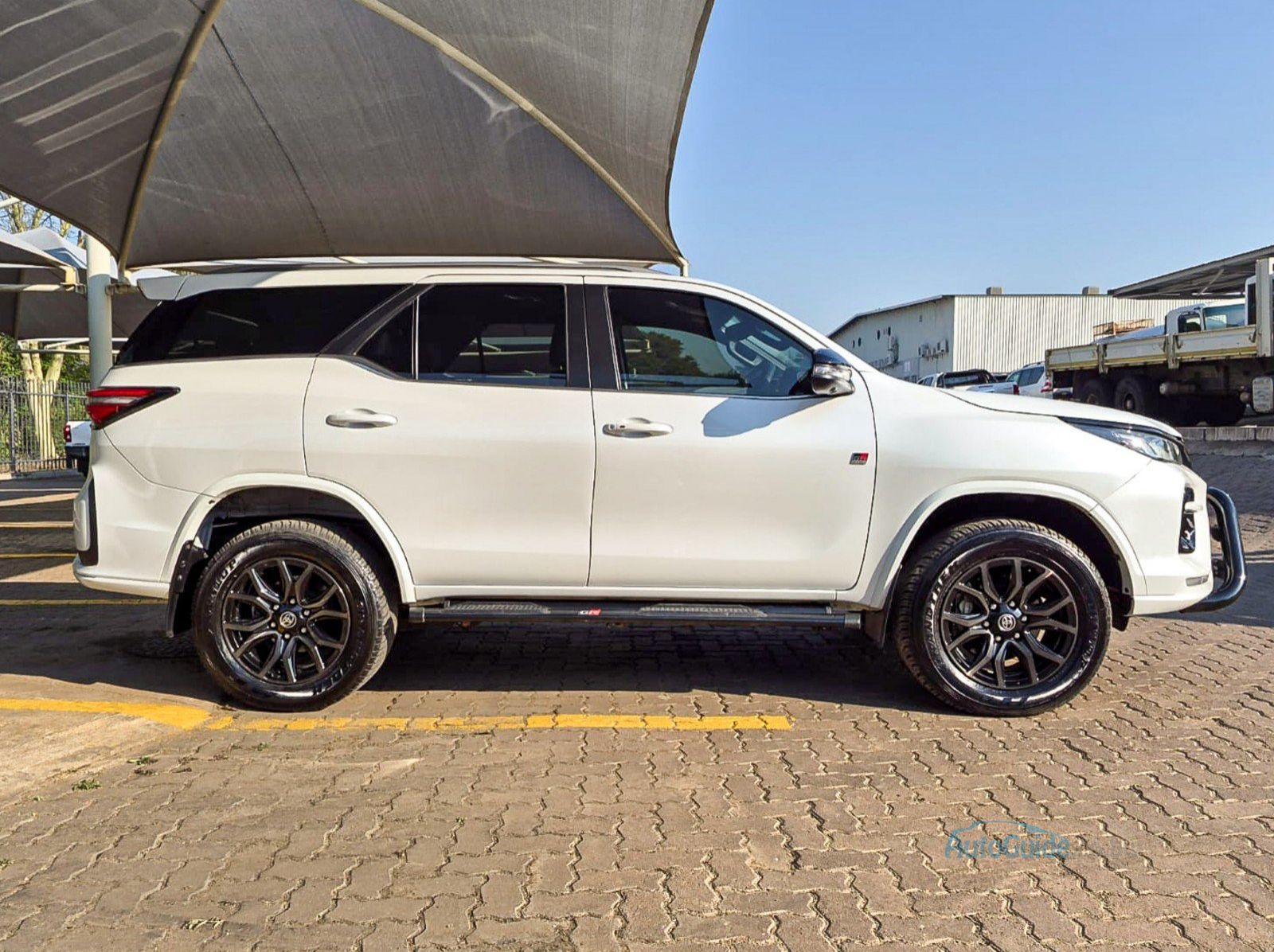 2025 Toyota Fortuner GR-S 4x4 pictures