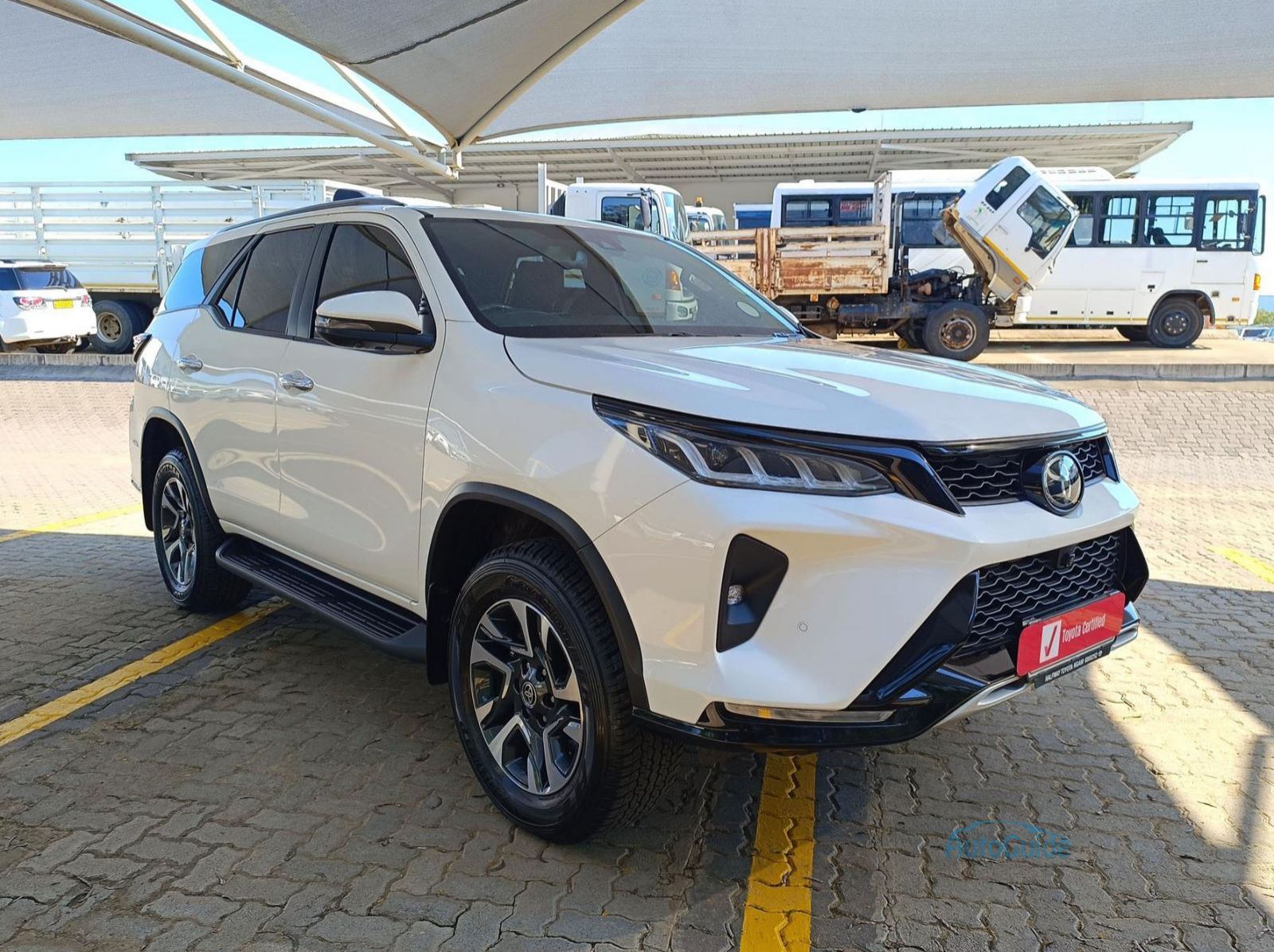 2025 Toyota Fortuner 2.8 GD6 VX 4x4 AT pictures
