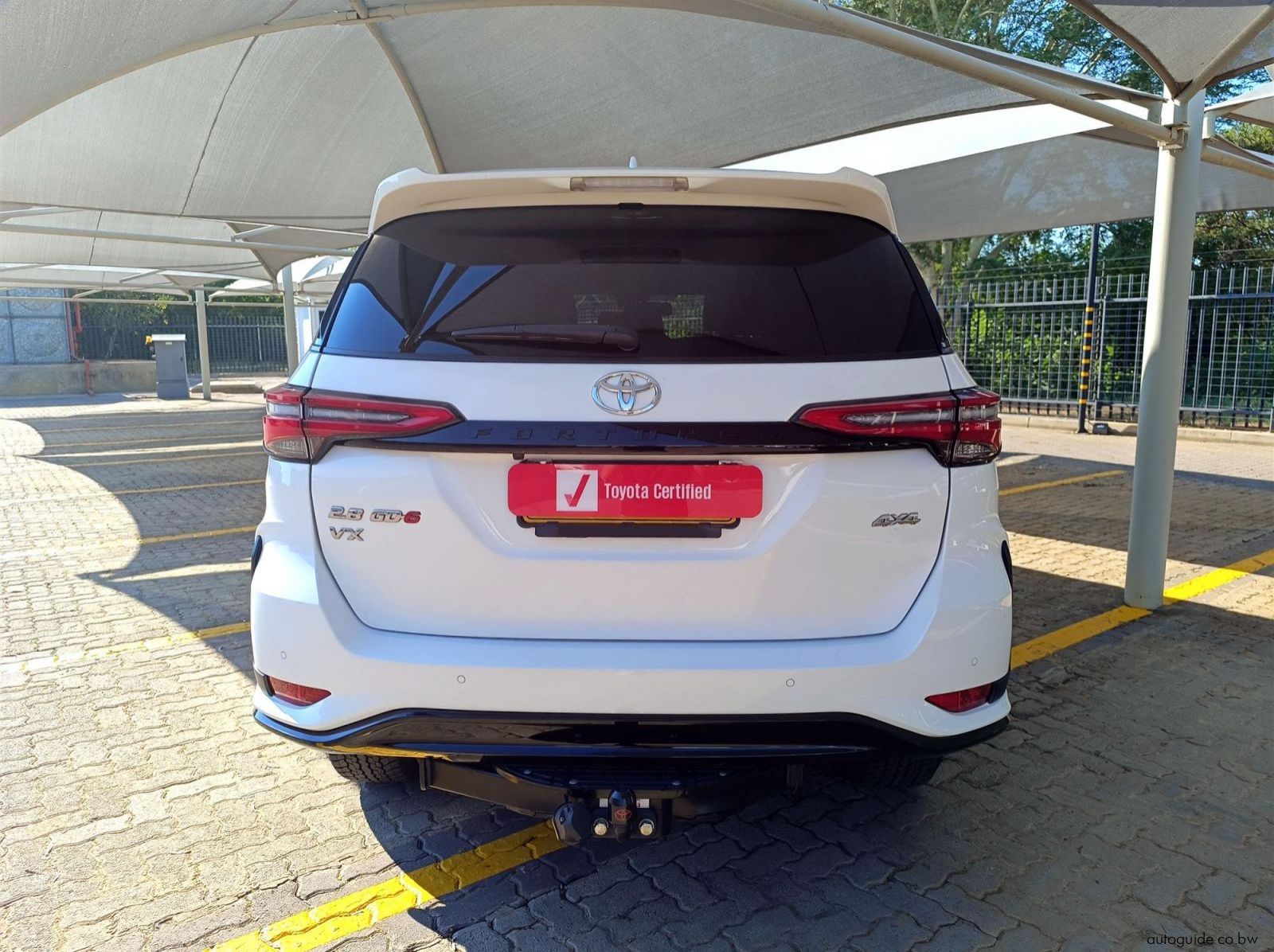 2025 Toyota Fortuner 2.8 GD6 VX 4x4 AT pictures