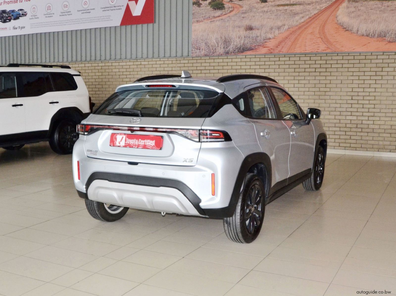 2025 Toyota Starlet Cross XS pictures