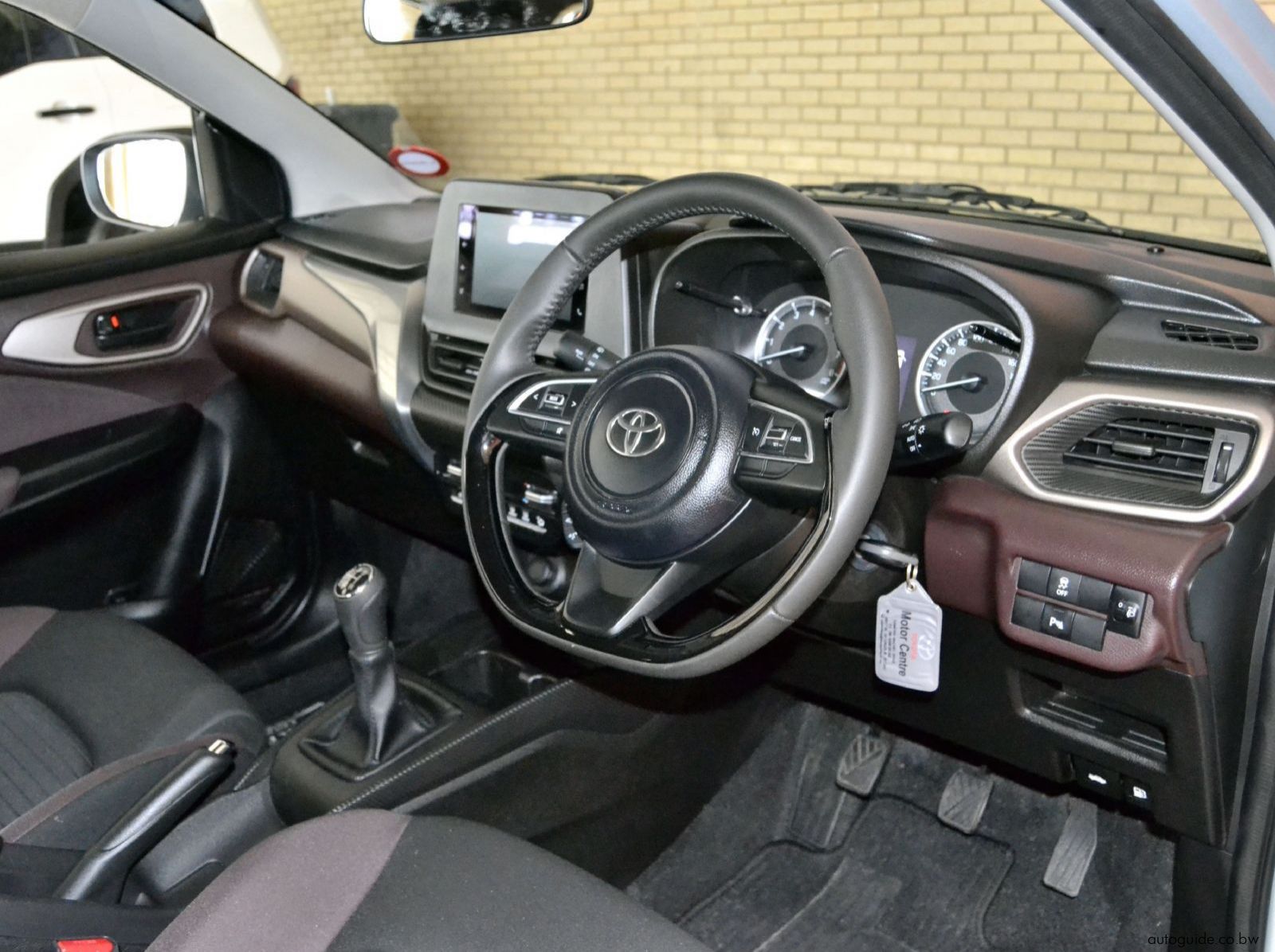 2025 Toyota Starlet Cross XS pictures