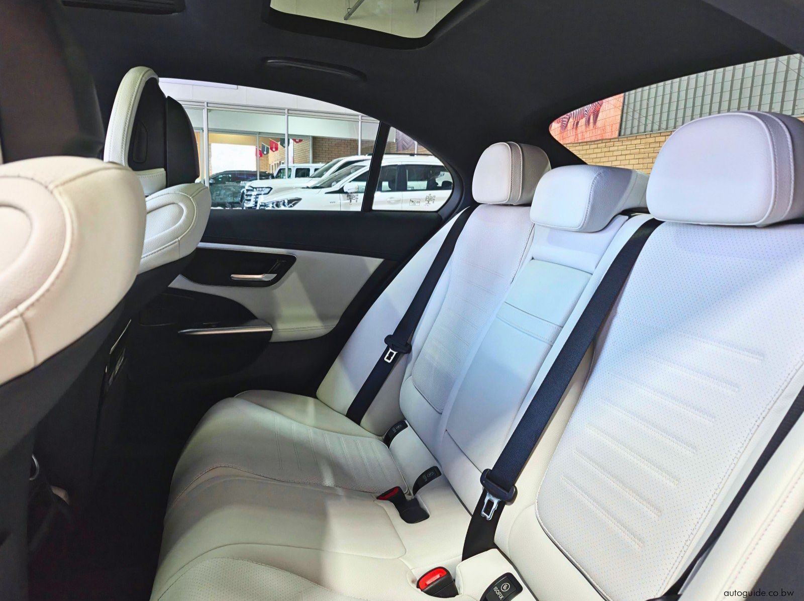 2023 Mercedes-Benz C200 AMG pictures
