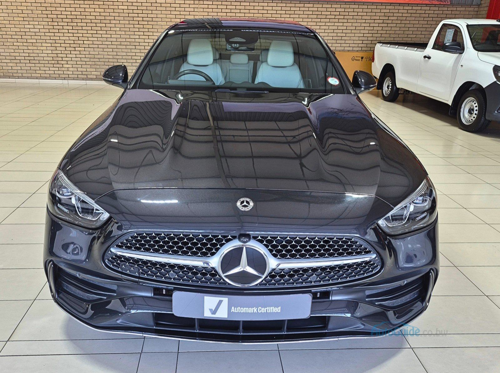 2023 Mercedes-Benz C200 AMG pictures