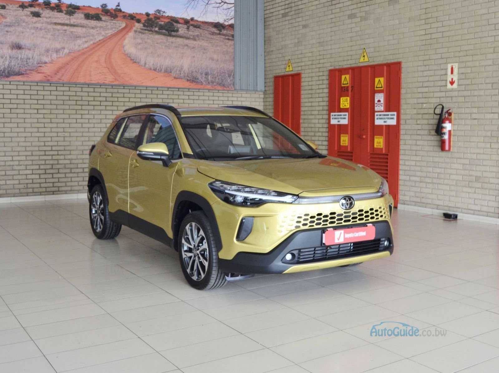 2025 Toyota Corolla Cross XR pictures