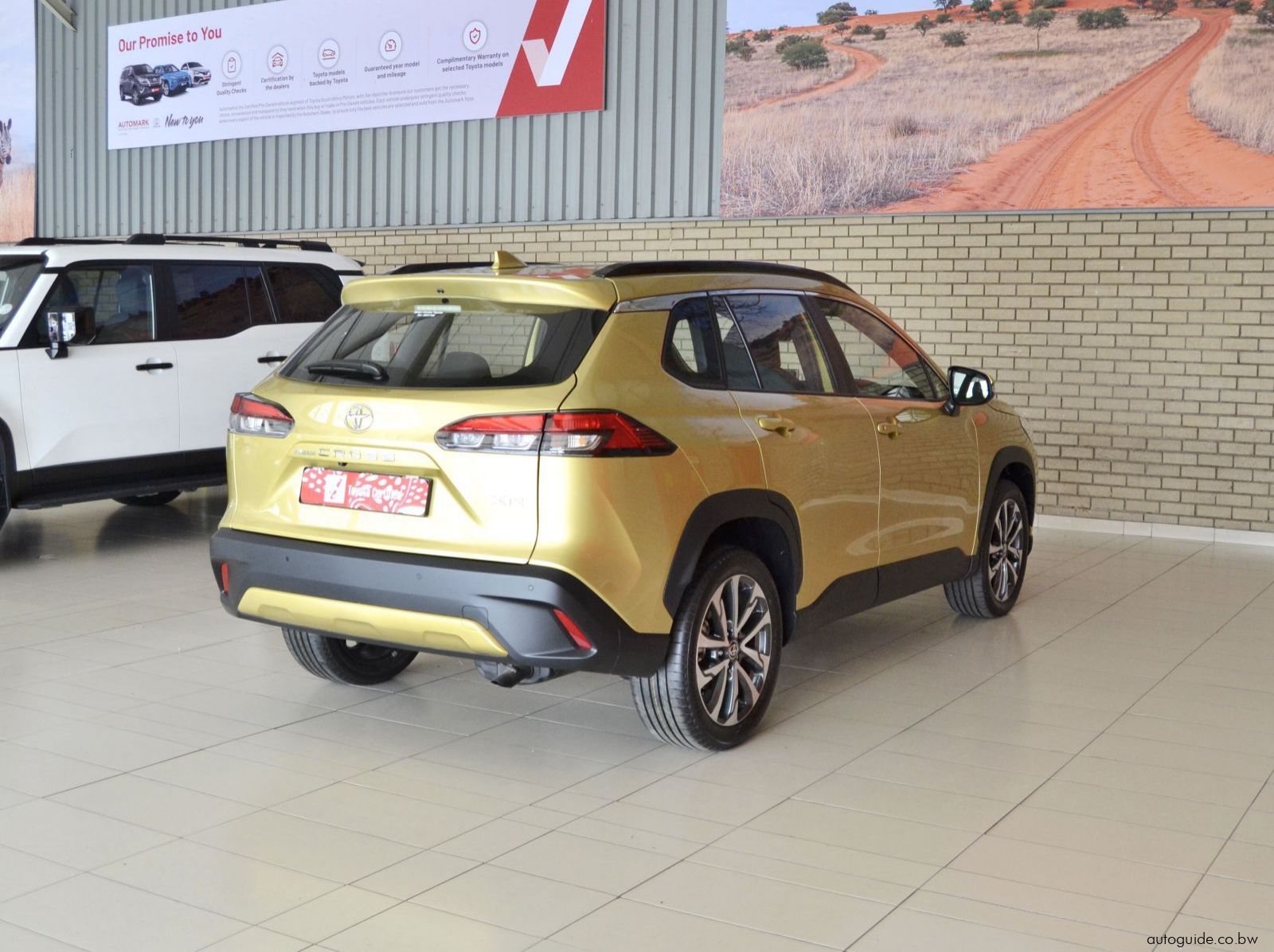 2025 Toyota Corolla Cross XR pictures