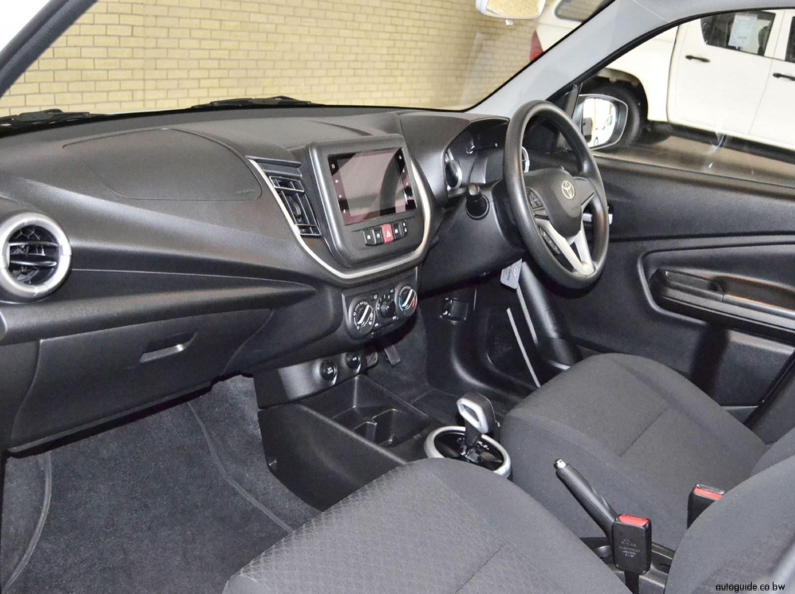2025 Toyota Vitz pictures
