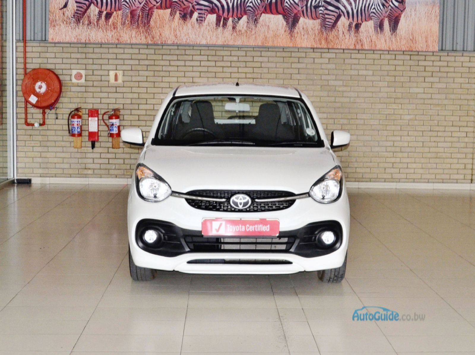 2025 Toyota Vitz pictures