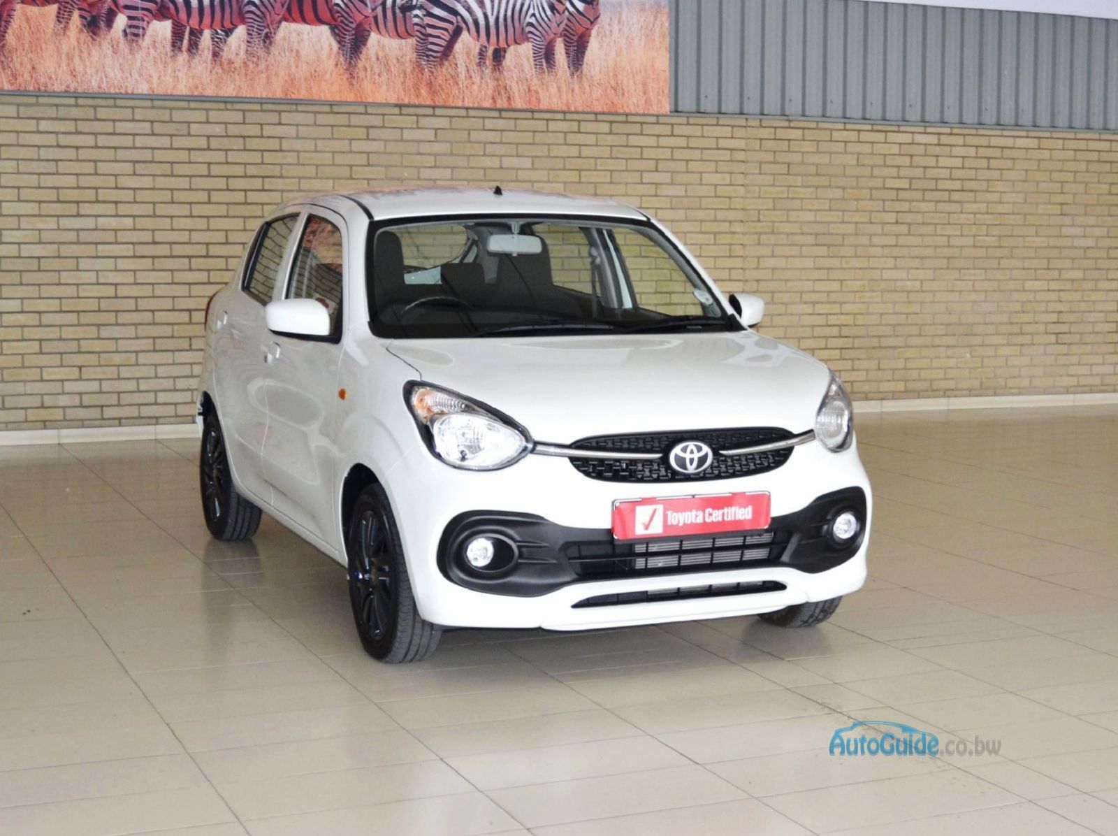 2025 Toyota Vitz pictures