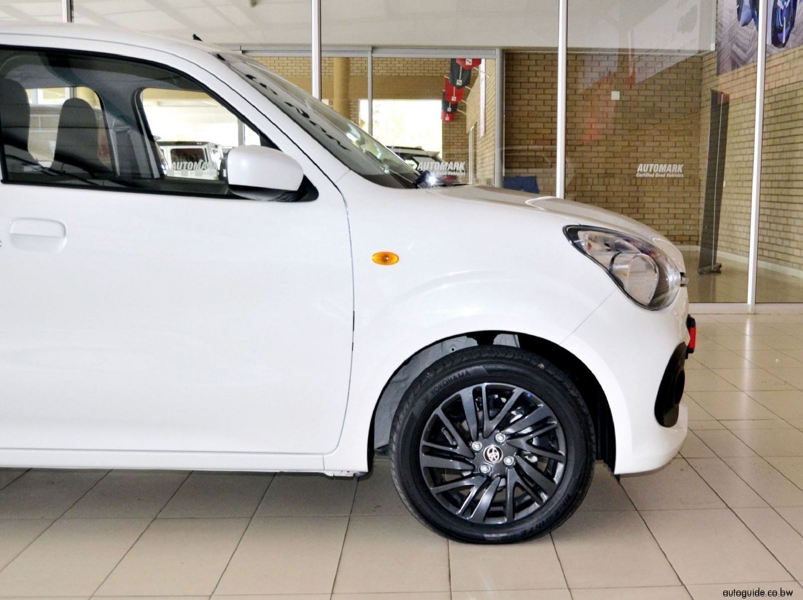 2025 Toyota Vitz pictures