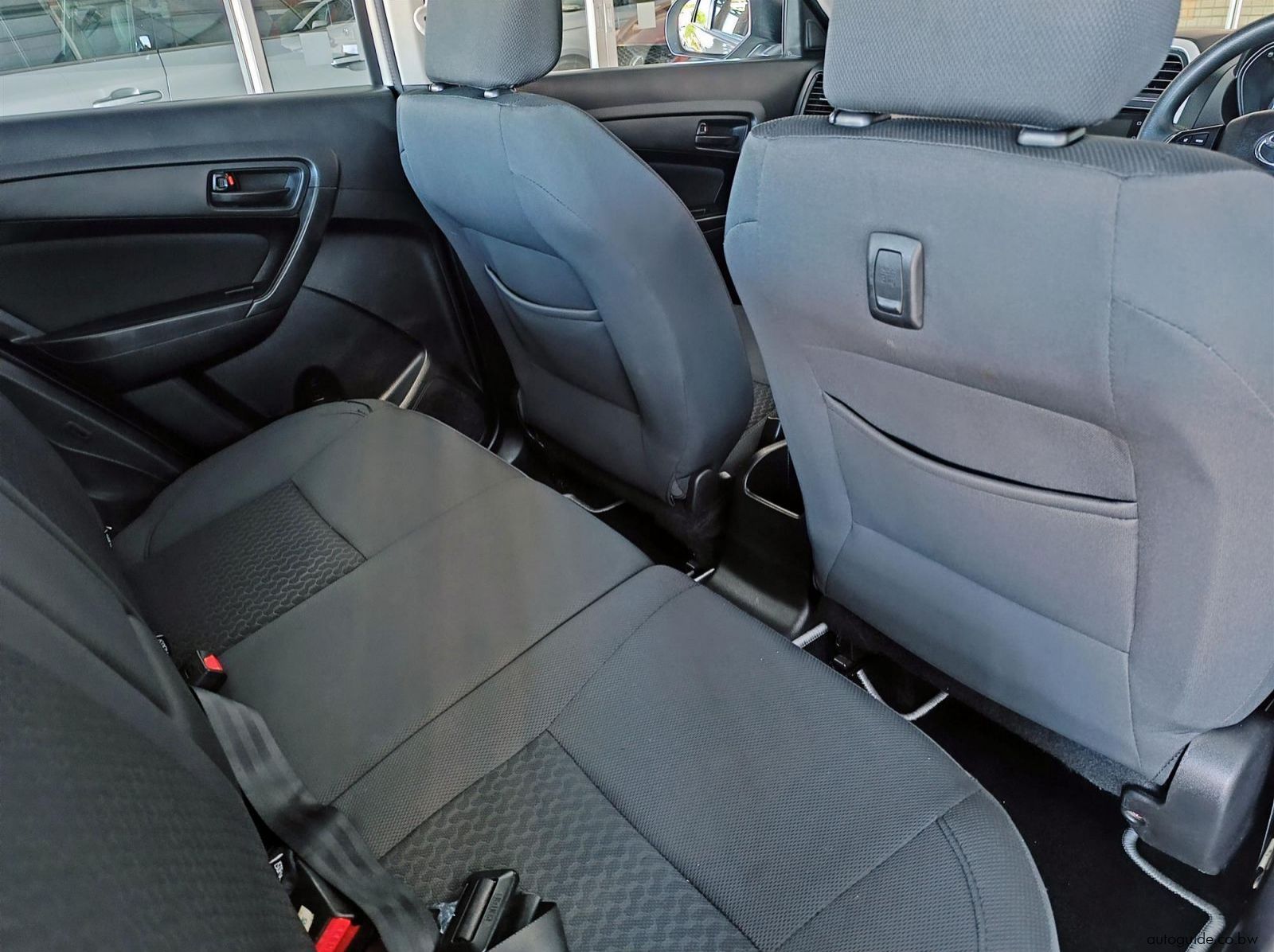 2022 Toyota Urban Cruiser (Old Shape) pictures