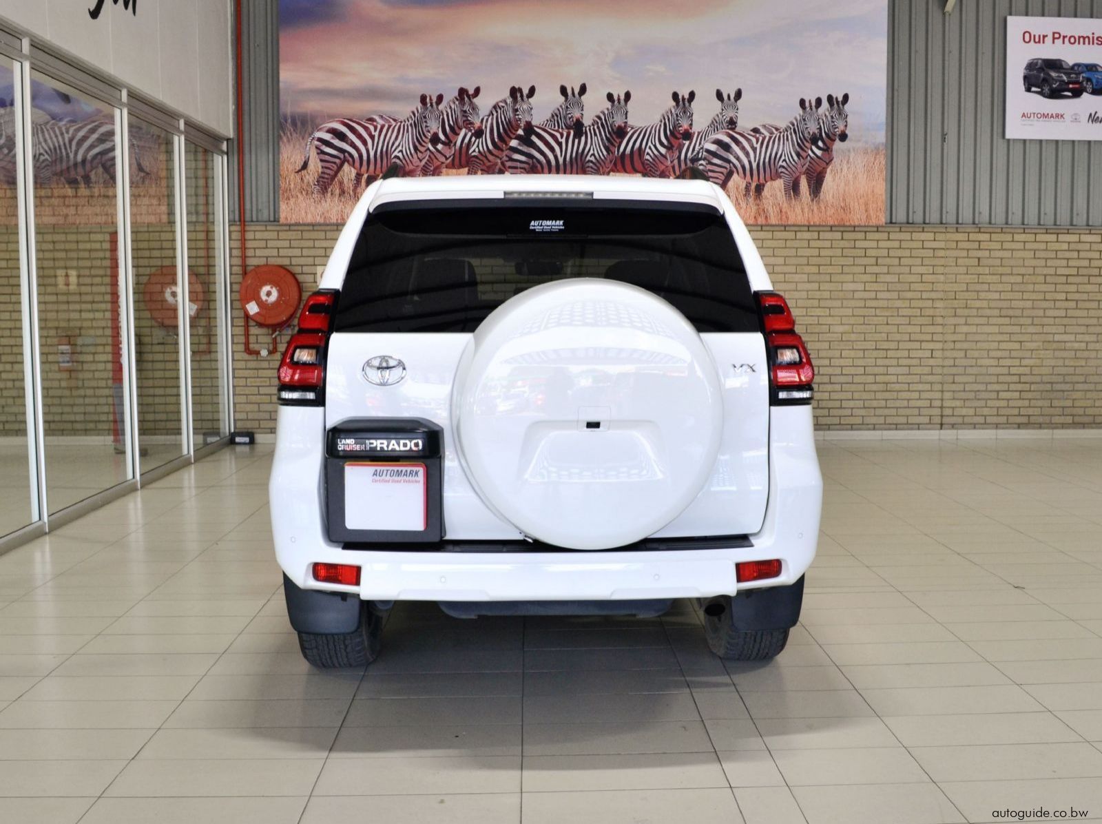 2020 Toyota Prado VX V6 pictures