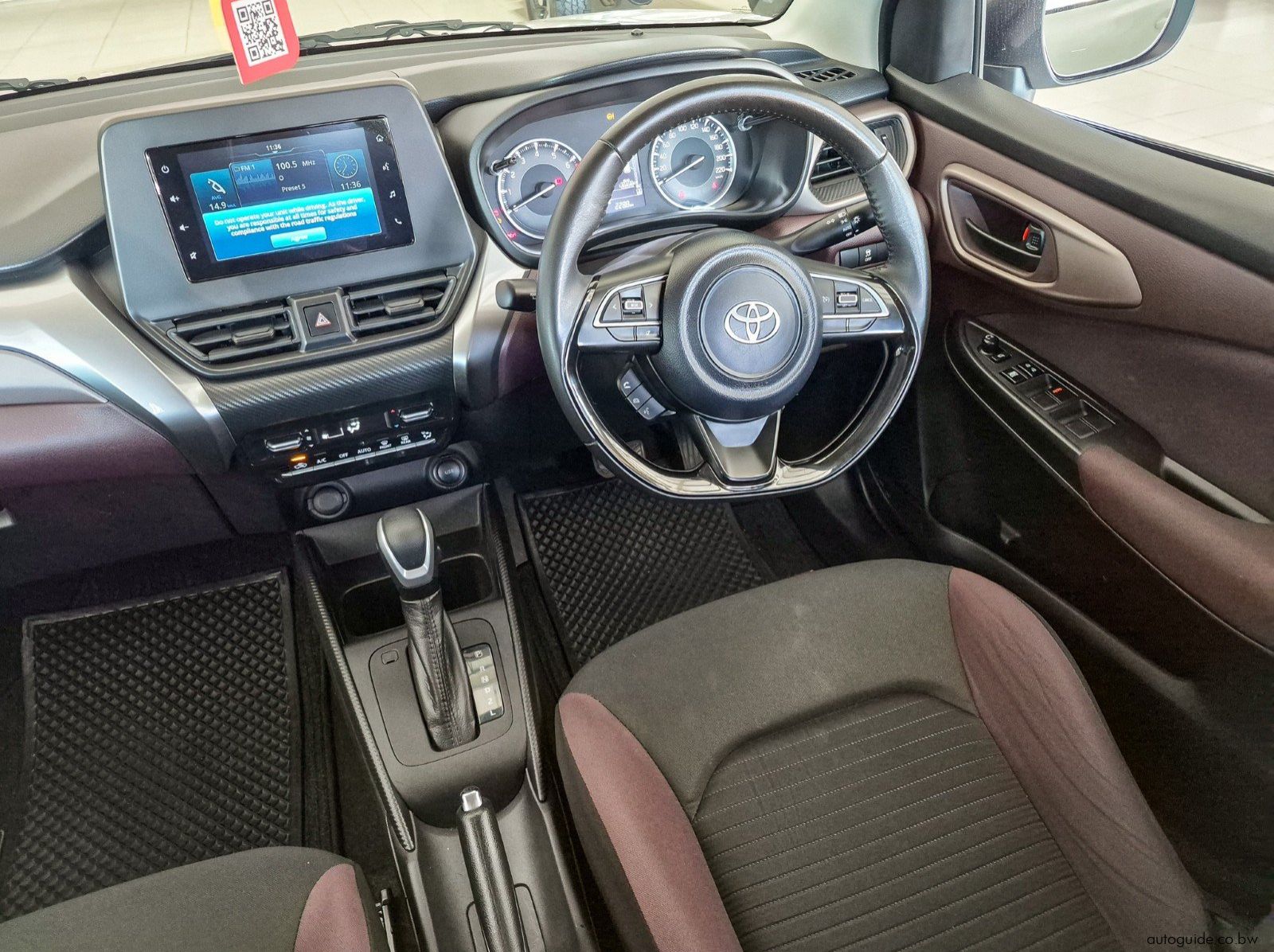 2025 Toyota Starlet Cross XS pictures