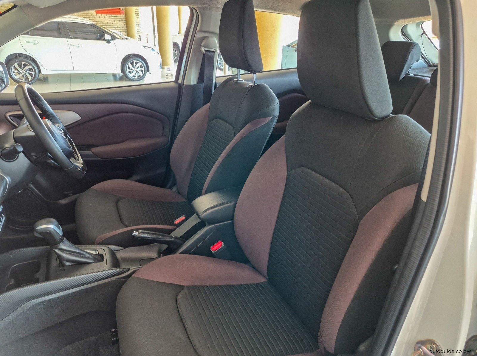 2025 Toyota Starlet Cross XS pictures