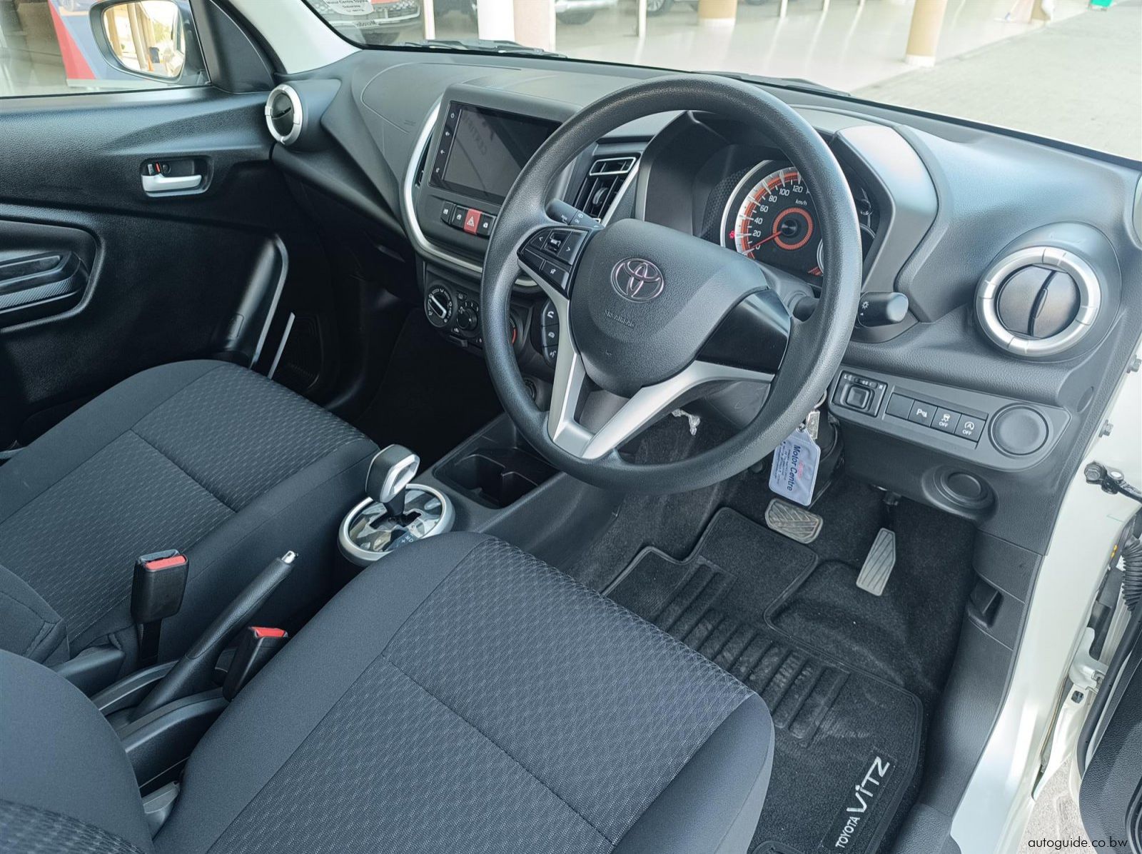 2026 Toyota Vitz 1.0L XR A/T pictures
