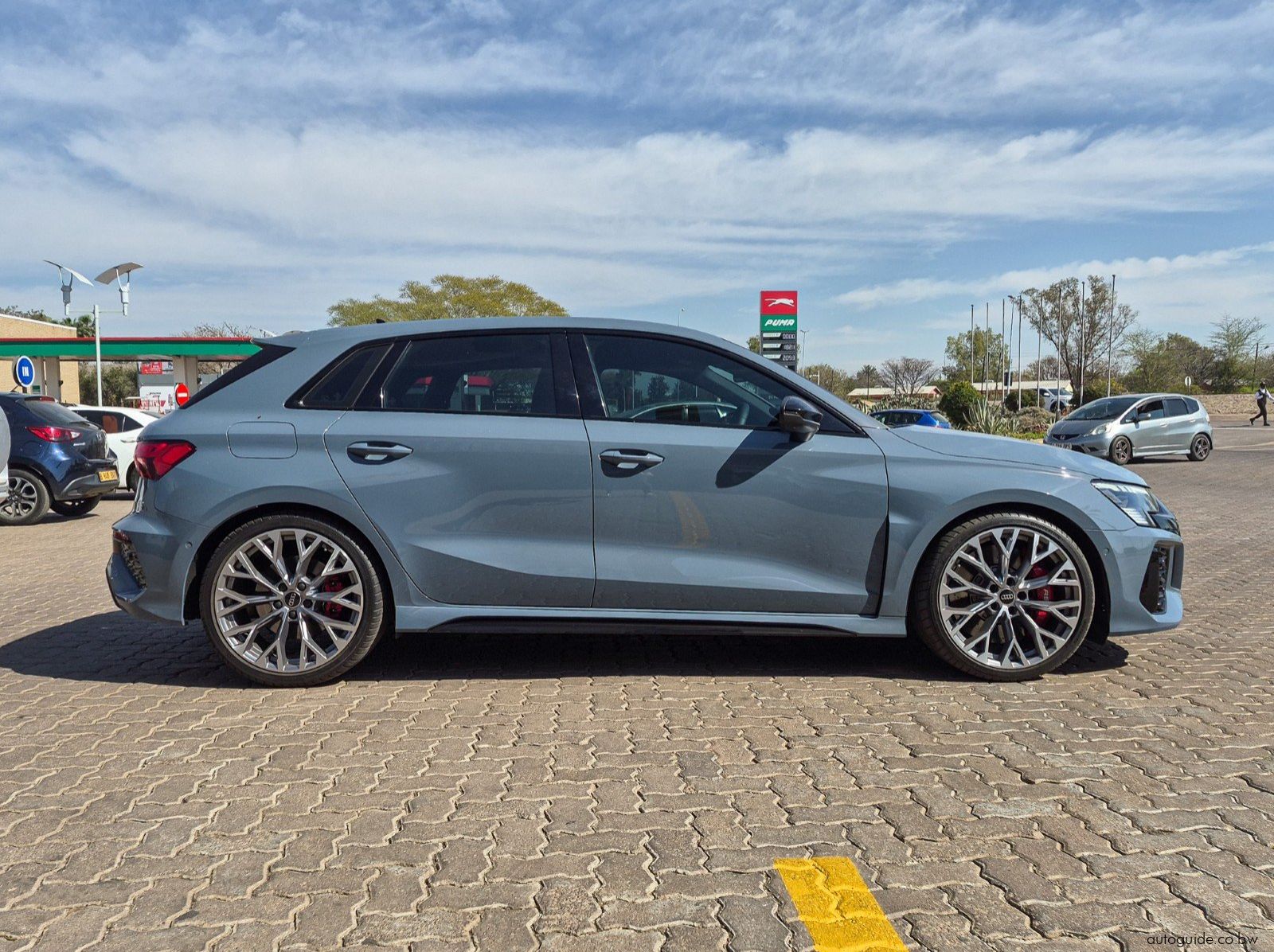 2024 Audi RS3 Sportback Quattro S tronic pictures