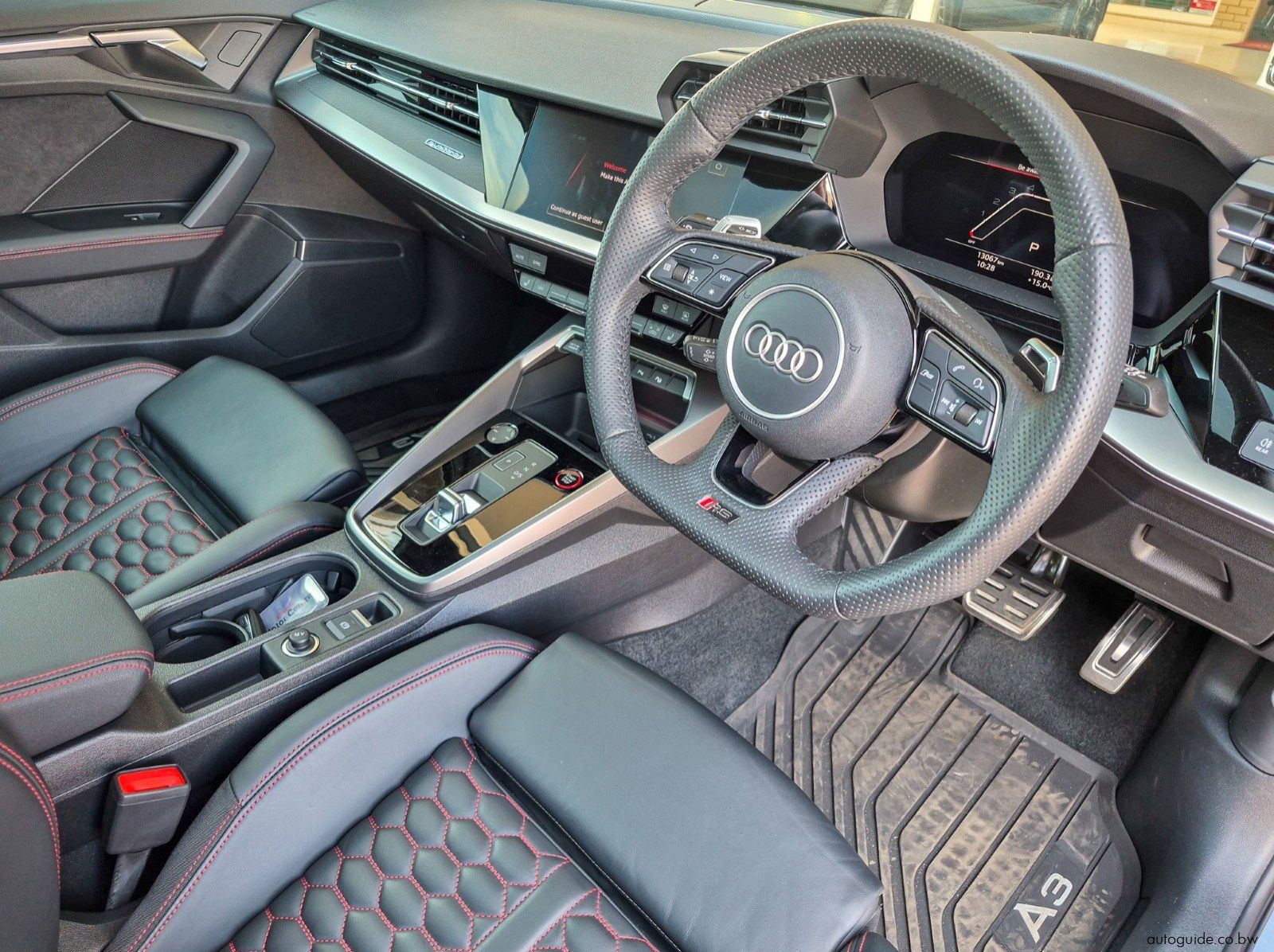 2024 Audi RS3 Sportback Quattro S tronic pictures