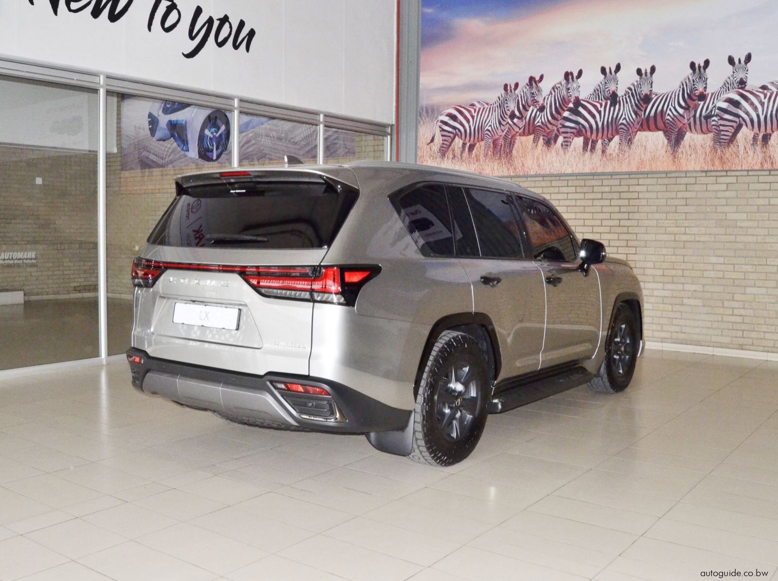 2025 Lexus LX500 D Overtrail pictures