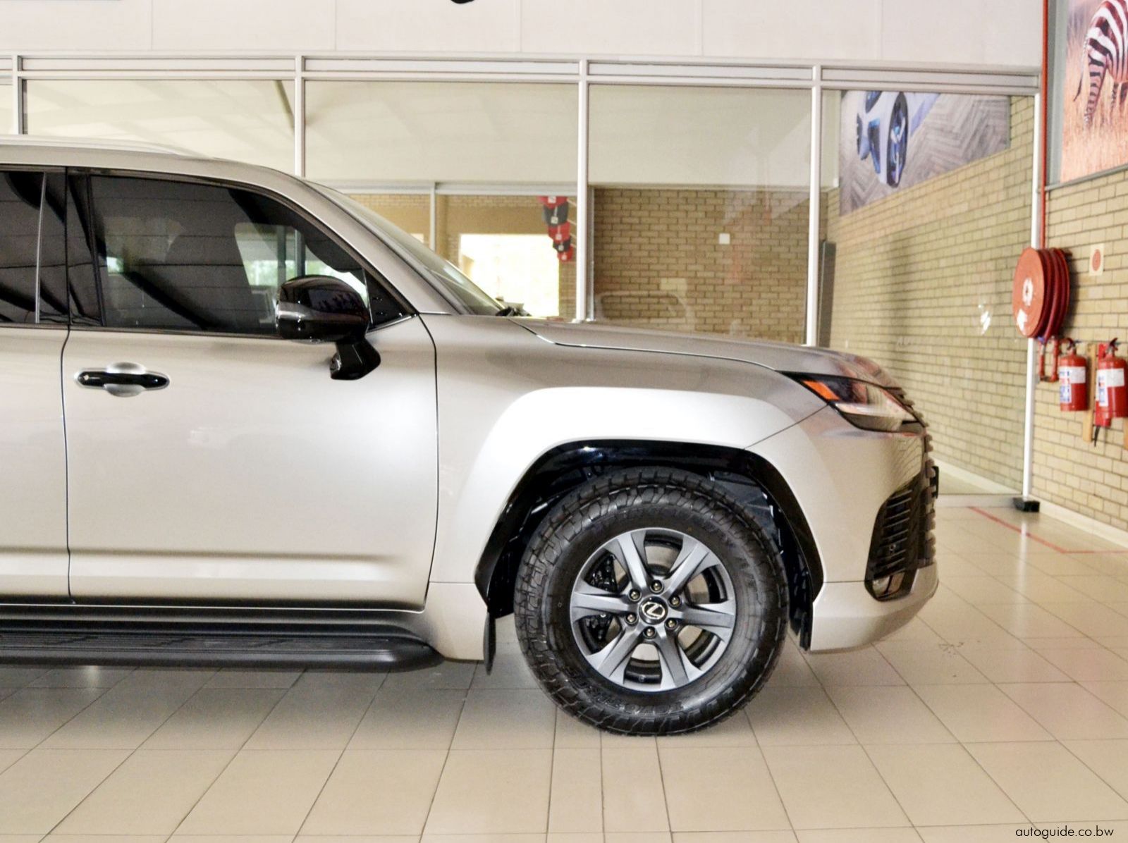 2025 Lexus LX500 D Overtrail pictures