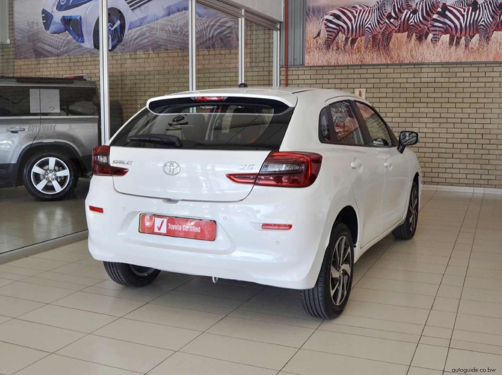 2025 Toyota Starlet XS 1.5L A/T pictures