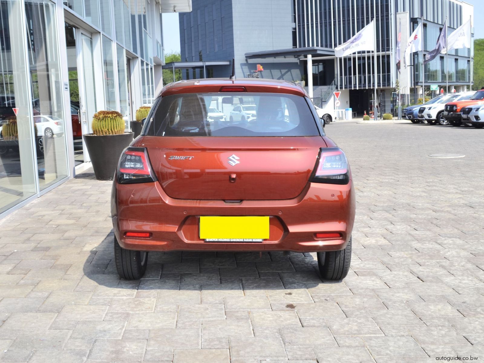 2025 Suzuki Swift GL photo