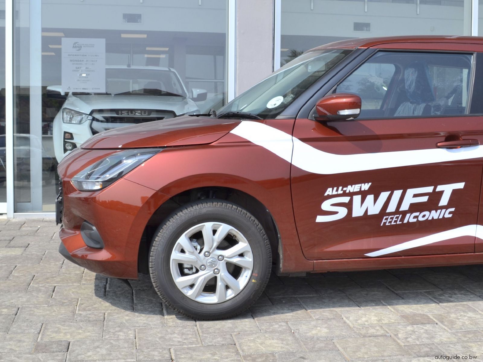 2025 Suzuki Swift GL photo