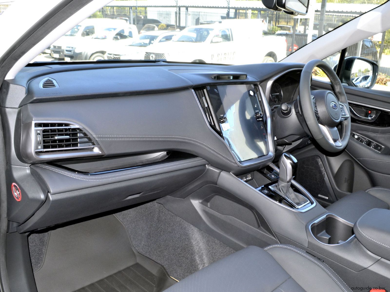 2025 Subaru Outback XT photo