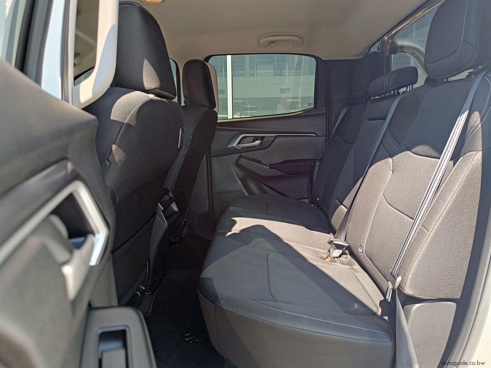 2025 Isuzu D-Max 4x4 3.0L A/T photo