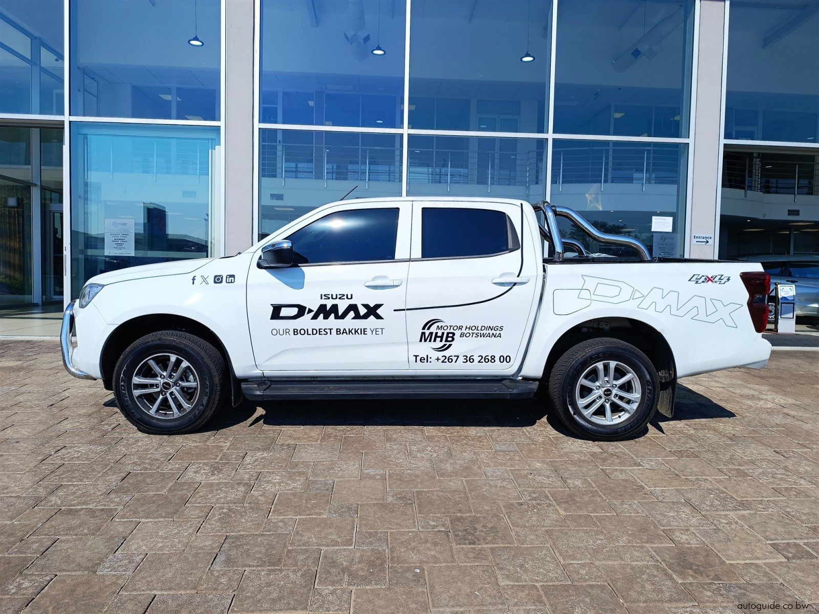 2025 Isuzu D-Max 4x4 3.0L A/T photo