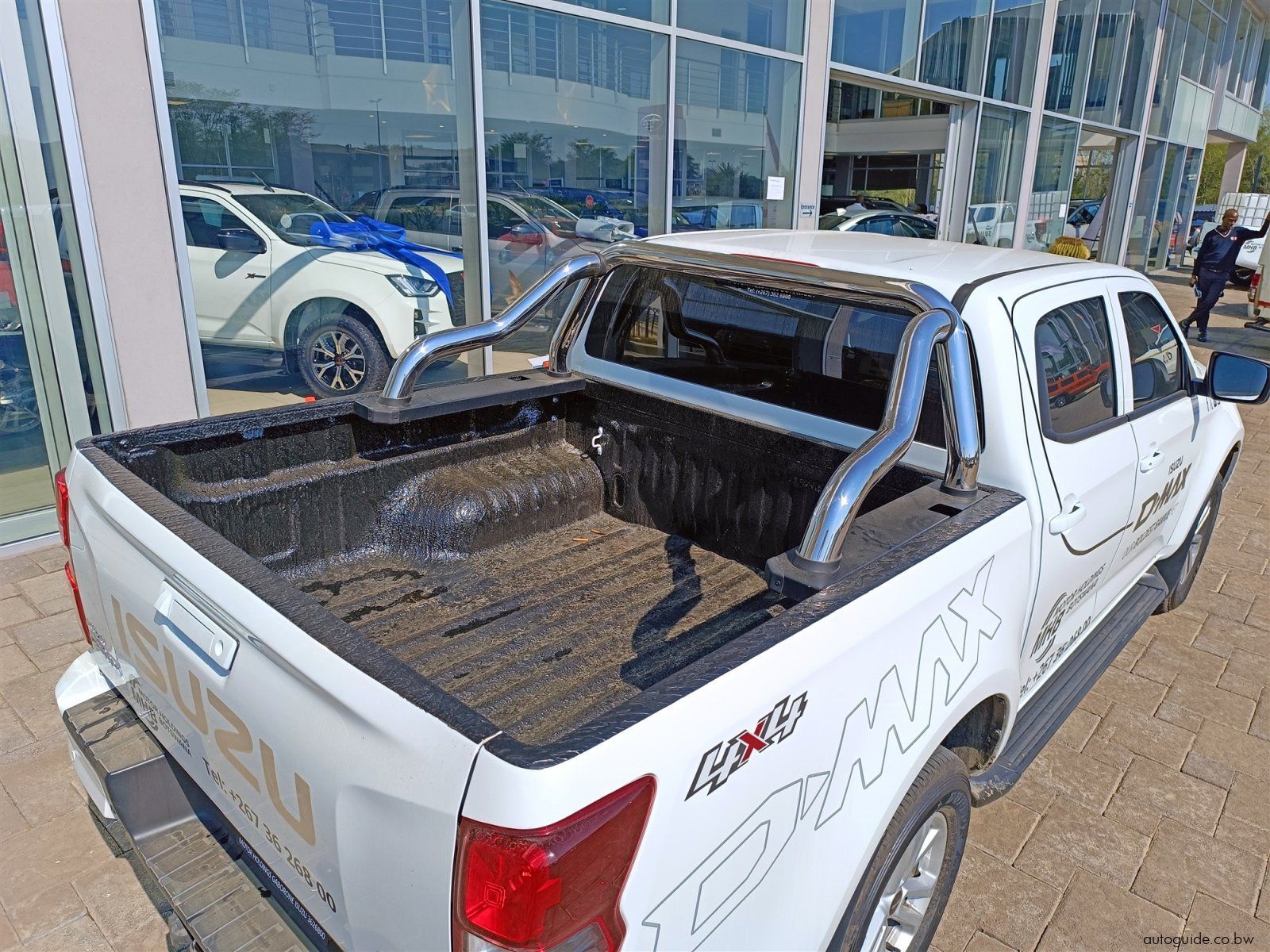 2025 Isuzu D-Max 4x4 3.0L A/T photo