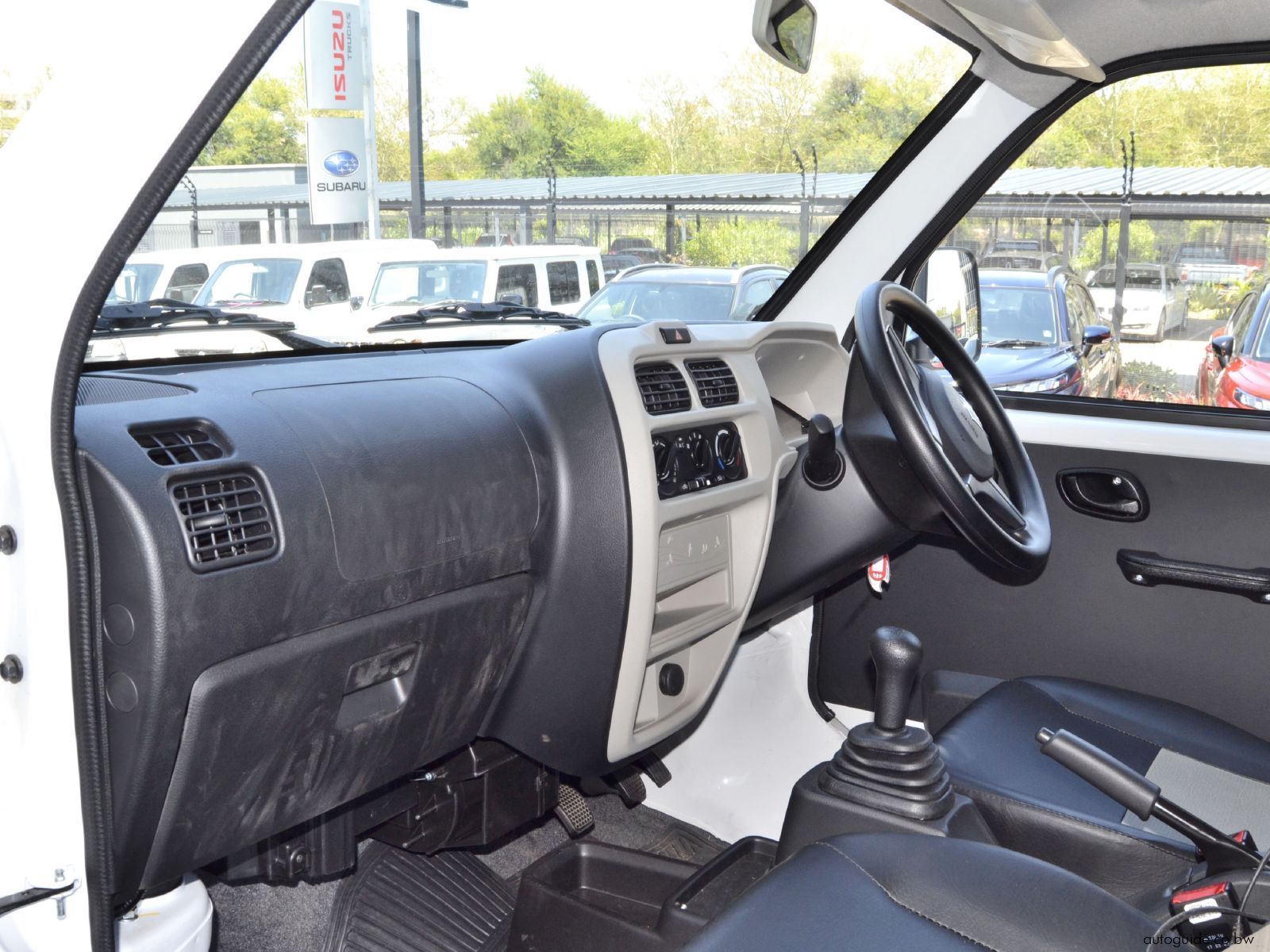 2025 Suzuki Ecco photo