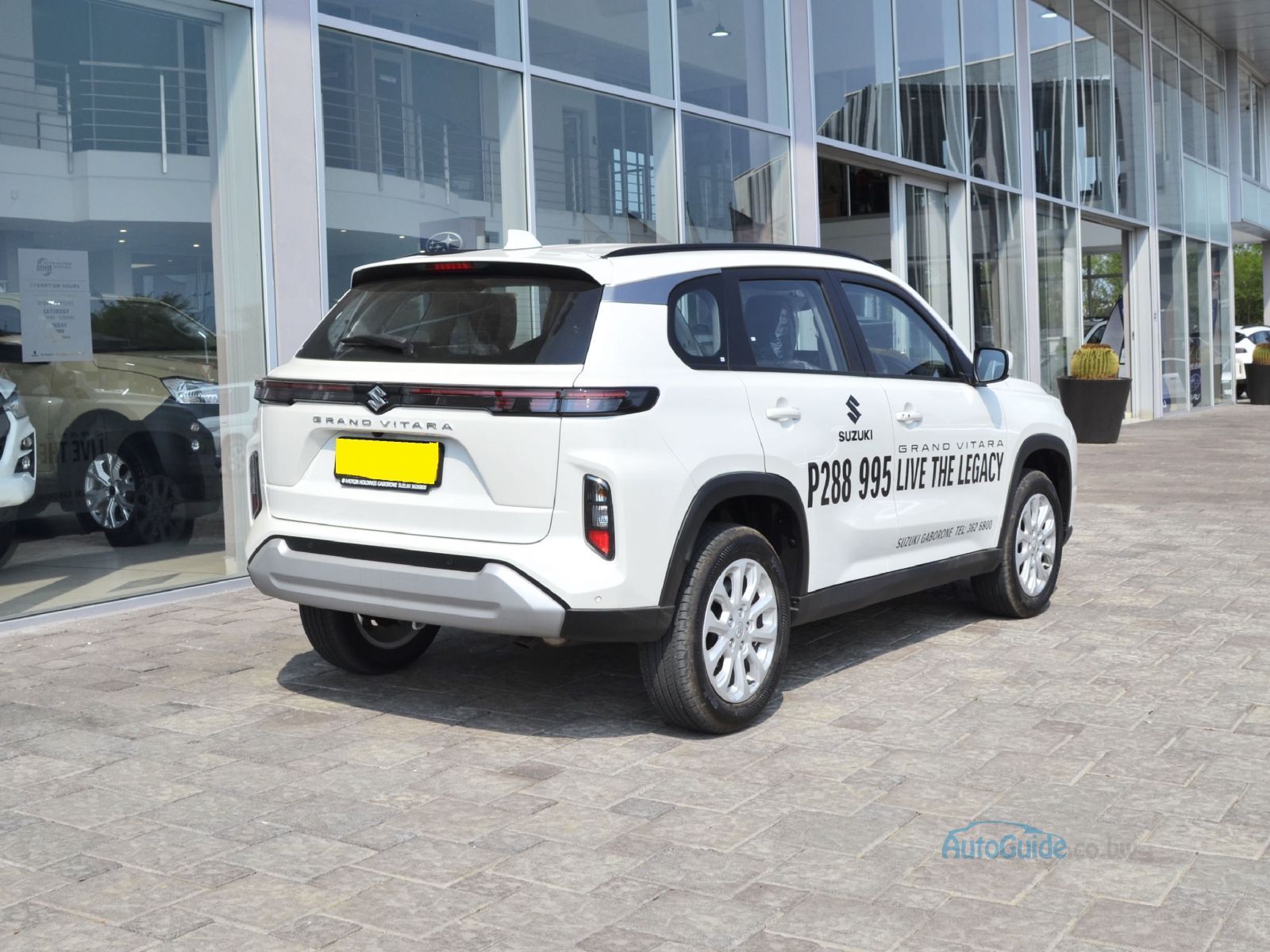 2025 Suzuki Grand Vitara photo
