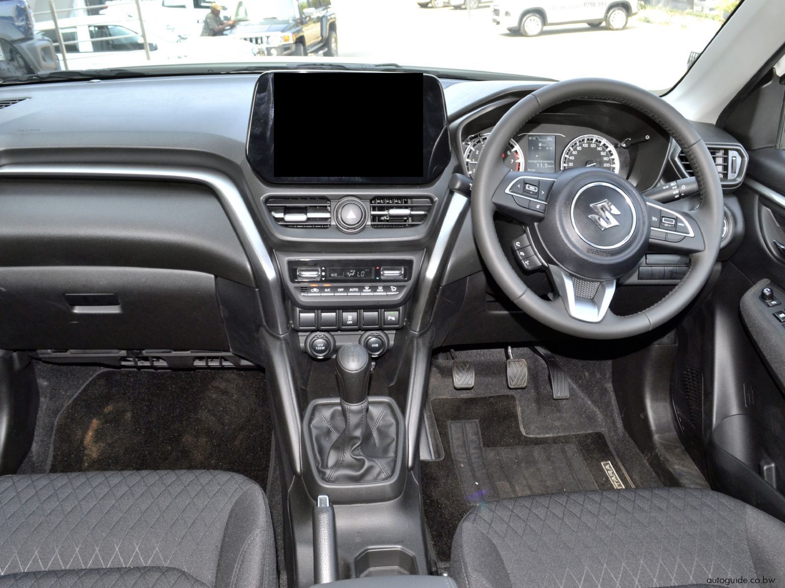 2025 Suzuki Grand Vitara photo