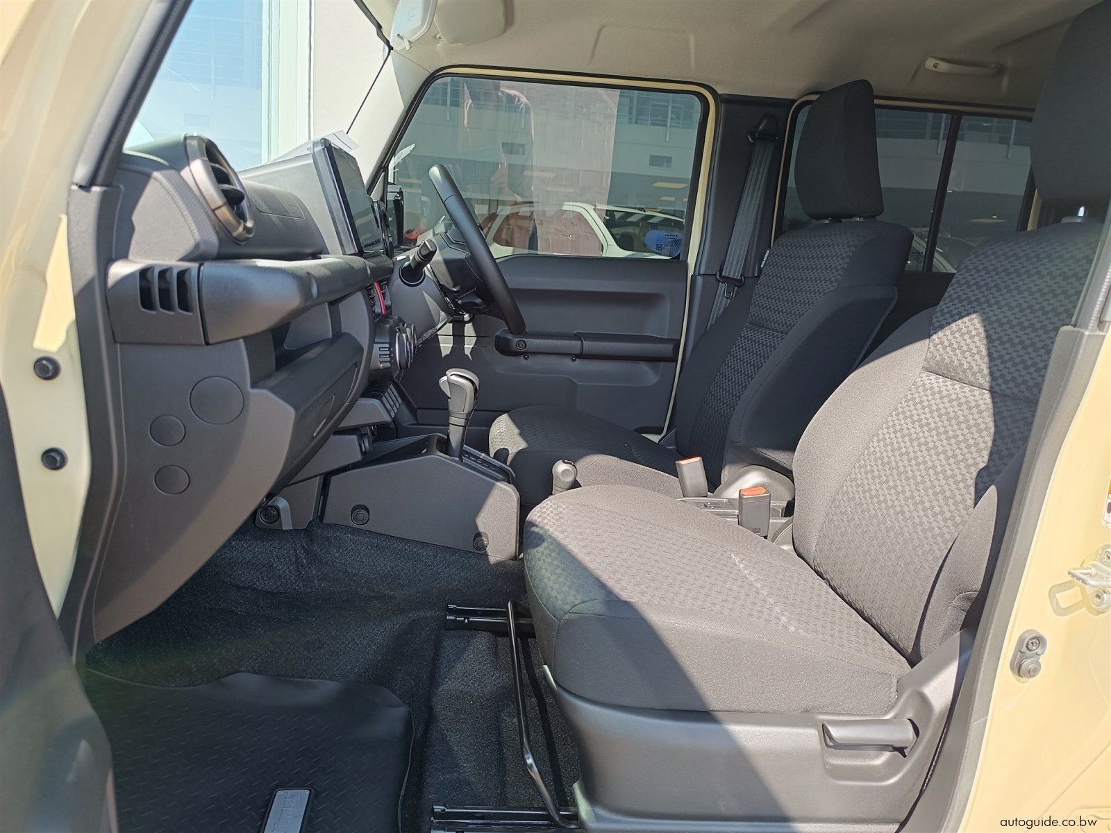 2025 Suzuki Jimny AllGrip 5 Doors 4x4 photo