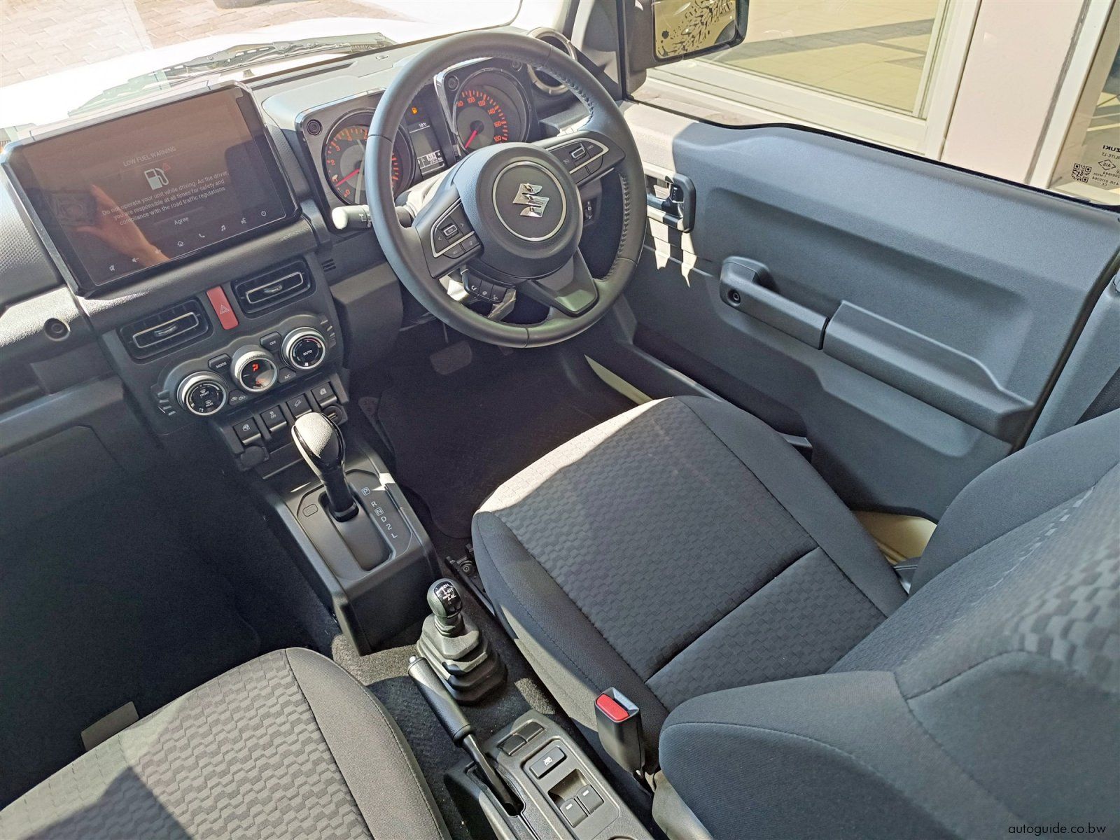 2025 Suzuki Jimny AllGrip 5 Doors 4x4 photo