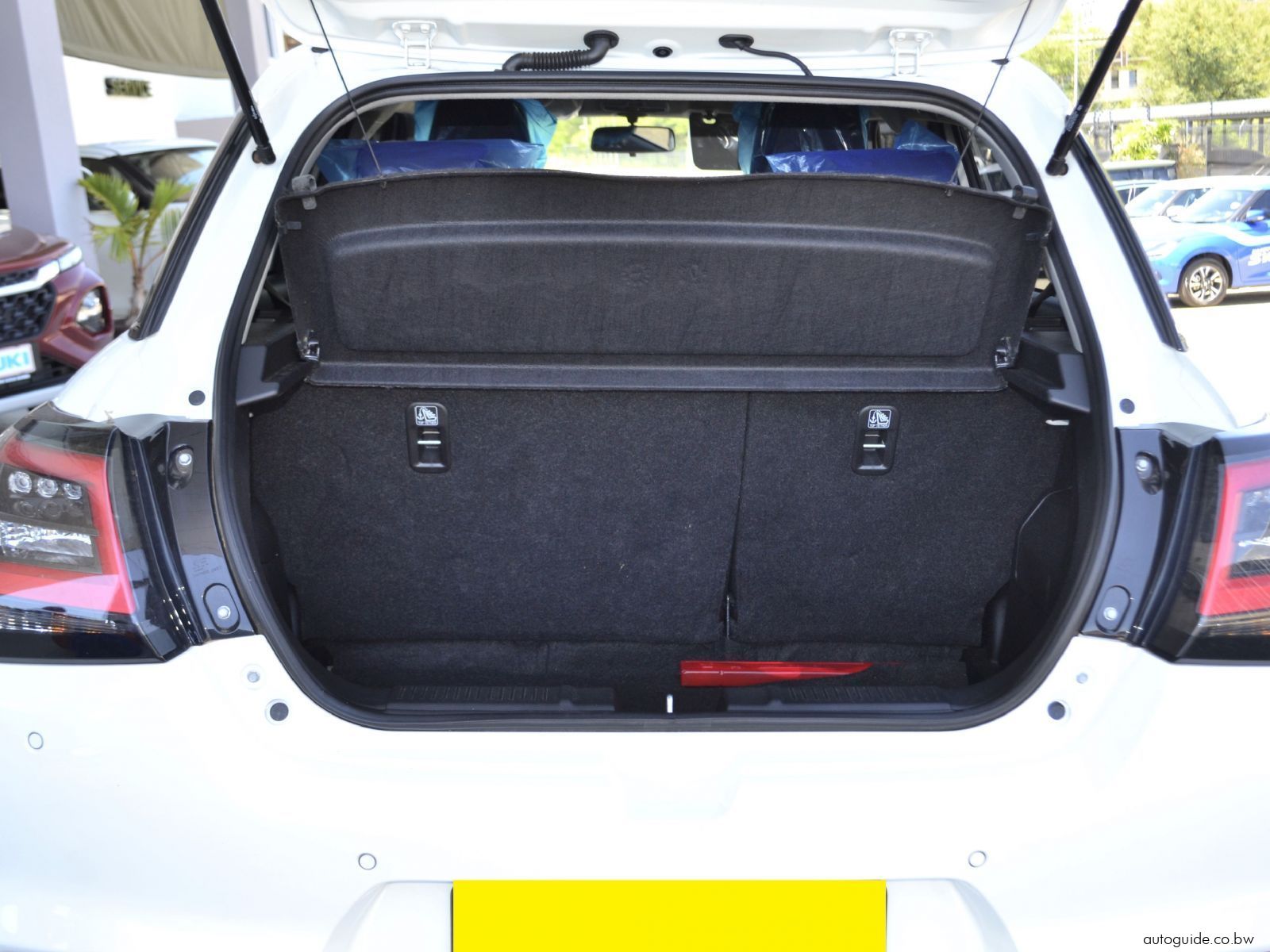 2025 Suzuki Swift photo