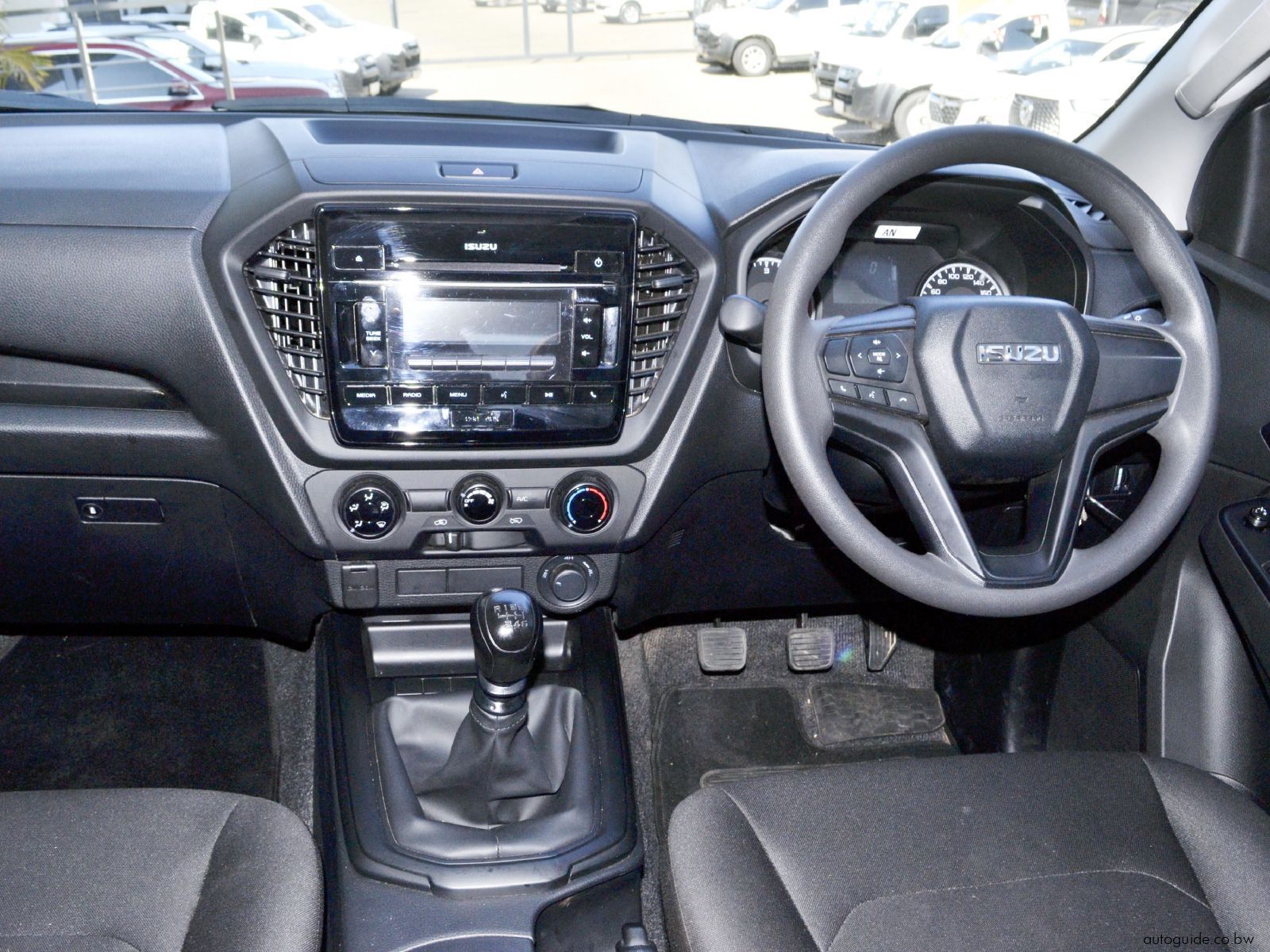 2024 Isuzu D-Max 1.9L 4x4 D/Cab photo