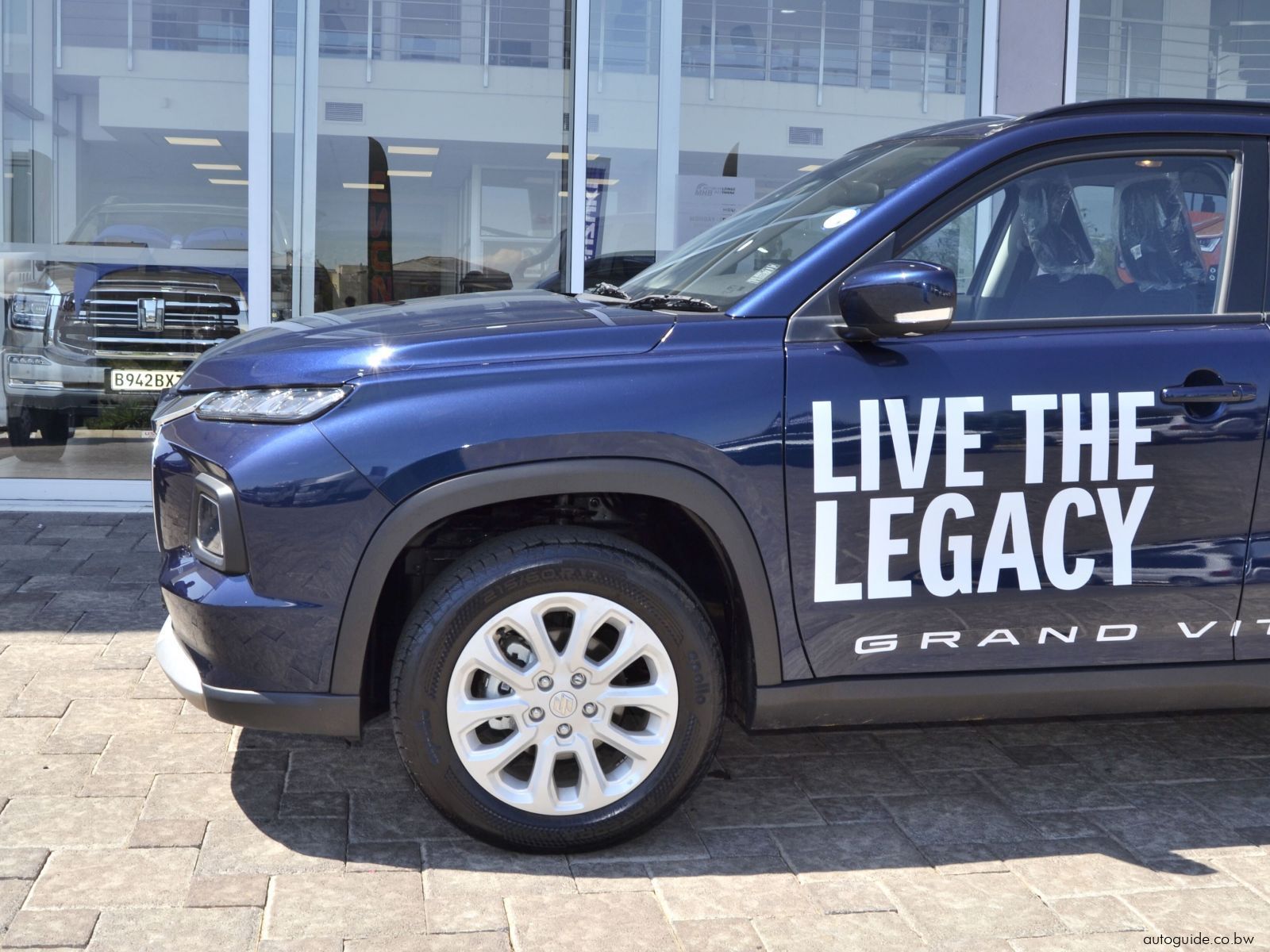 2025 Suzuki Grand Vitara photo