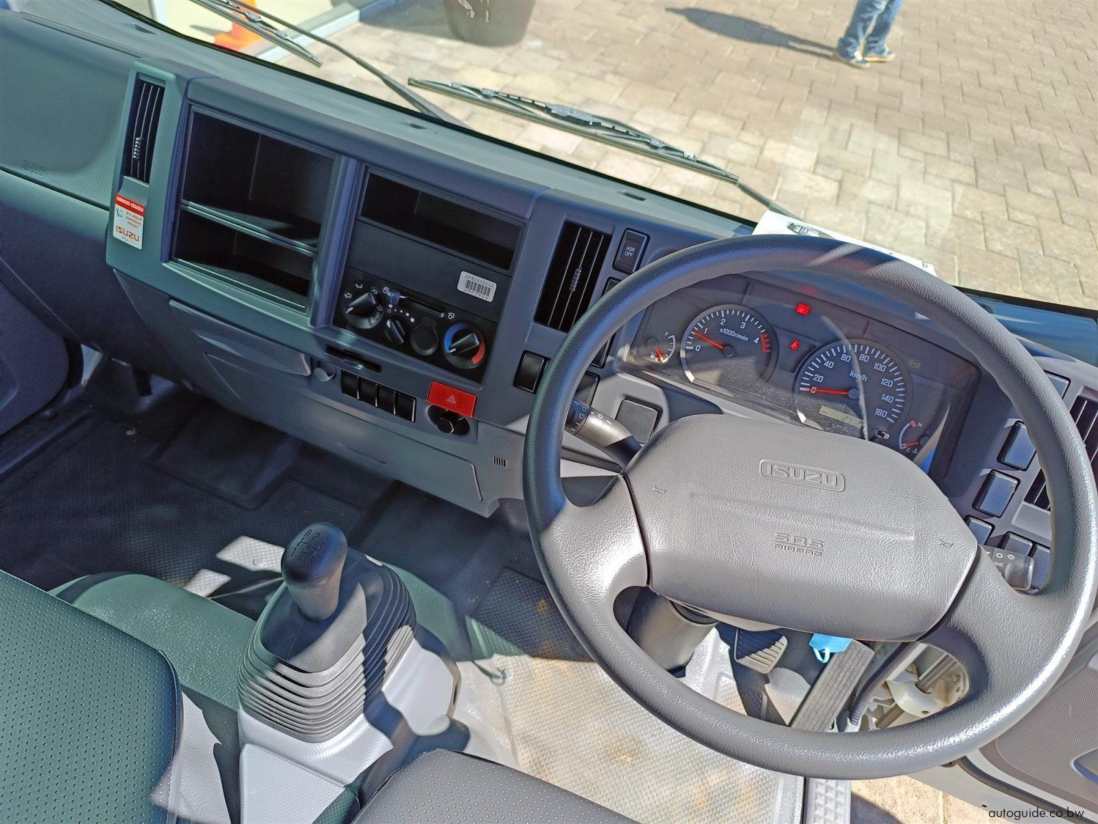 2022 Isuzu NLR 150 photo
