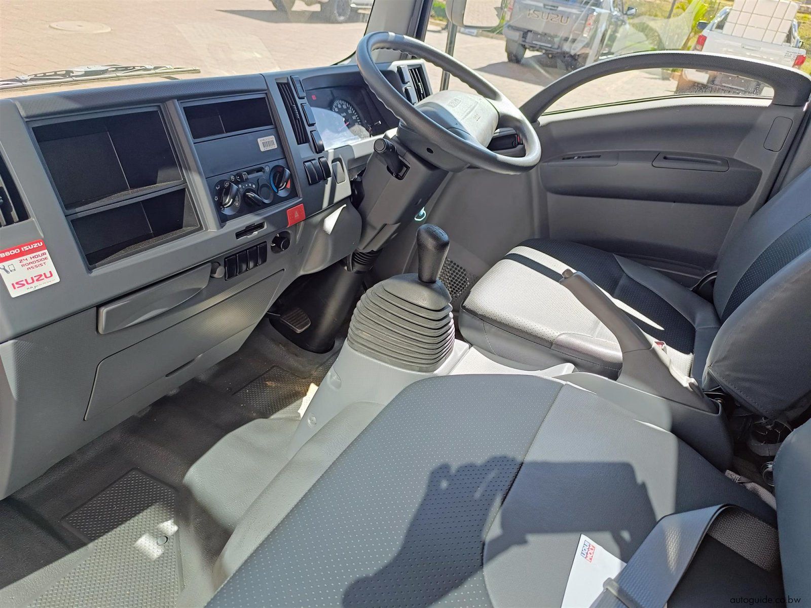 2022 Isuzu NLR 150 photo