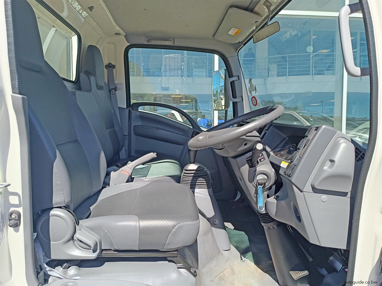 2022 Isuzu NLR 150 photo