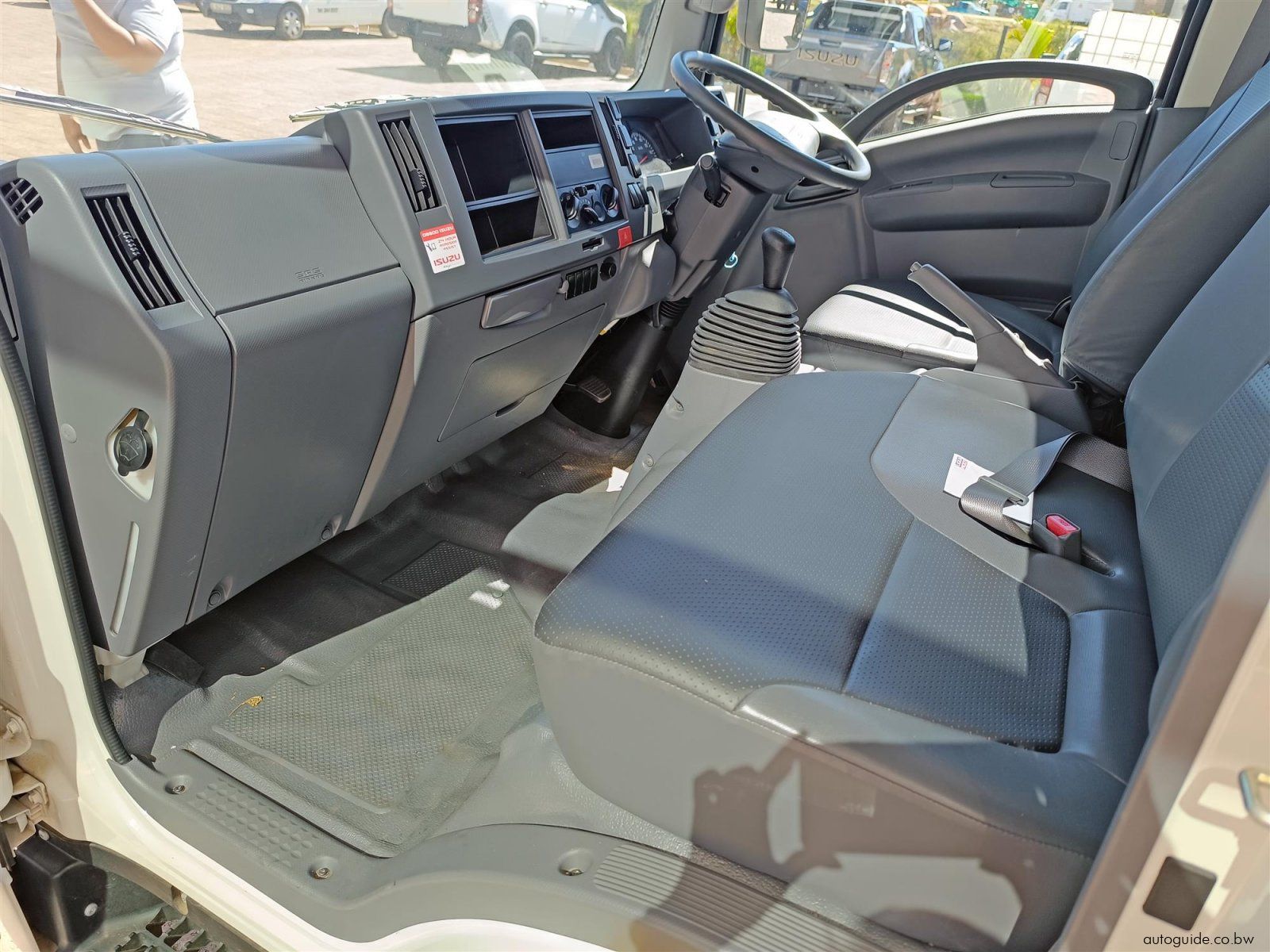 2022 Isuzu NLR 150 photo