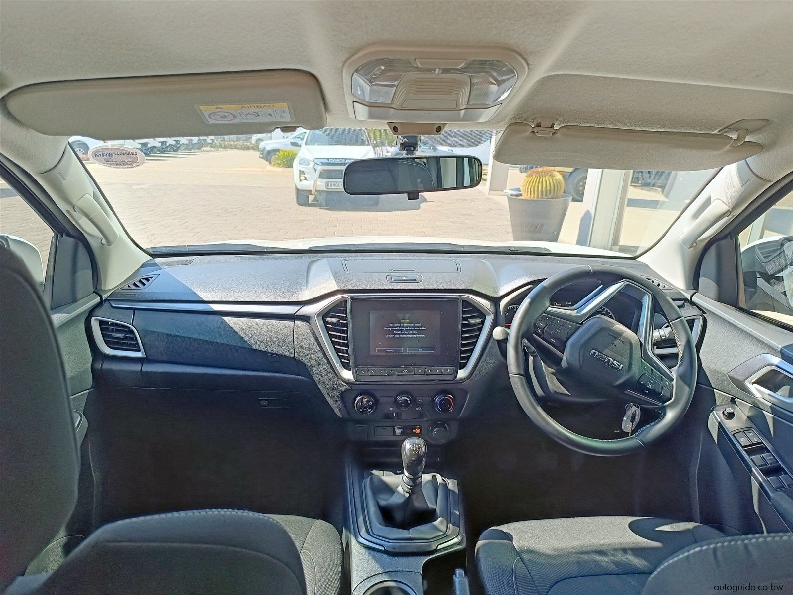 2025 Isuzu D-Max 4x4 3.0L photo