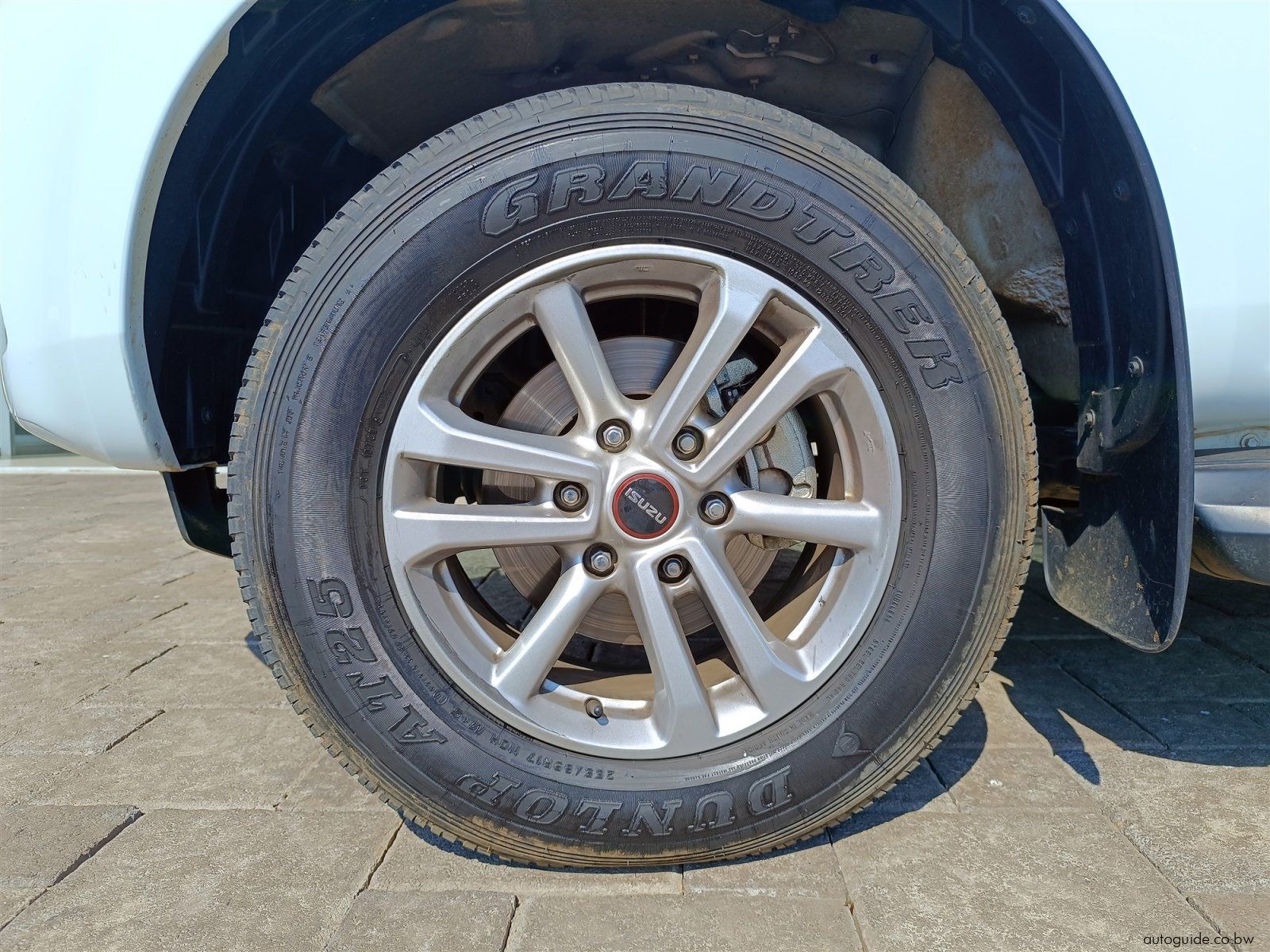 2025 Isuzu D-Max 4x4 3.0L photo