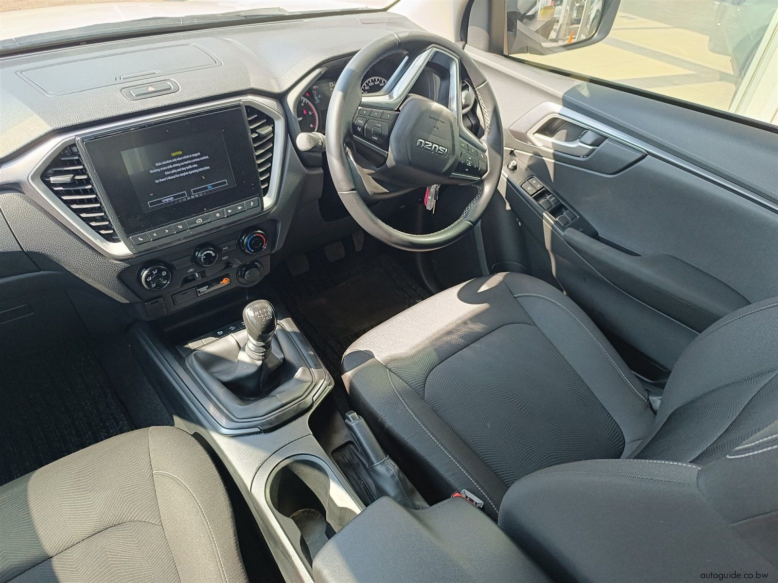 2025 Isuzu D-Max 4x4 3.0L photo
