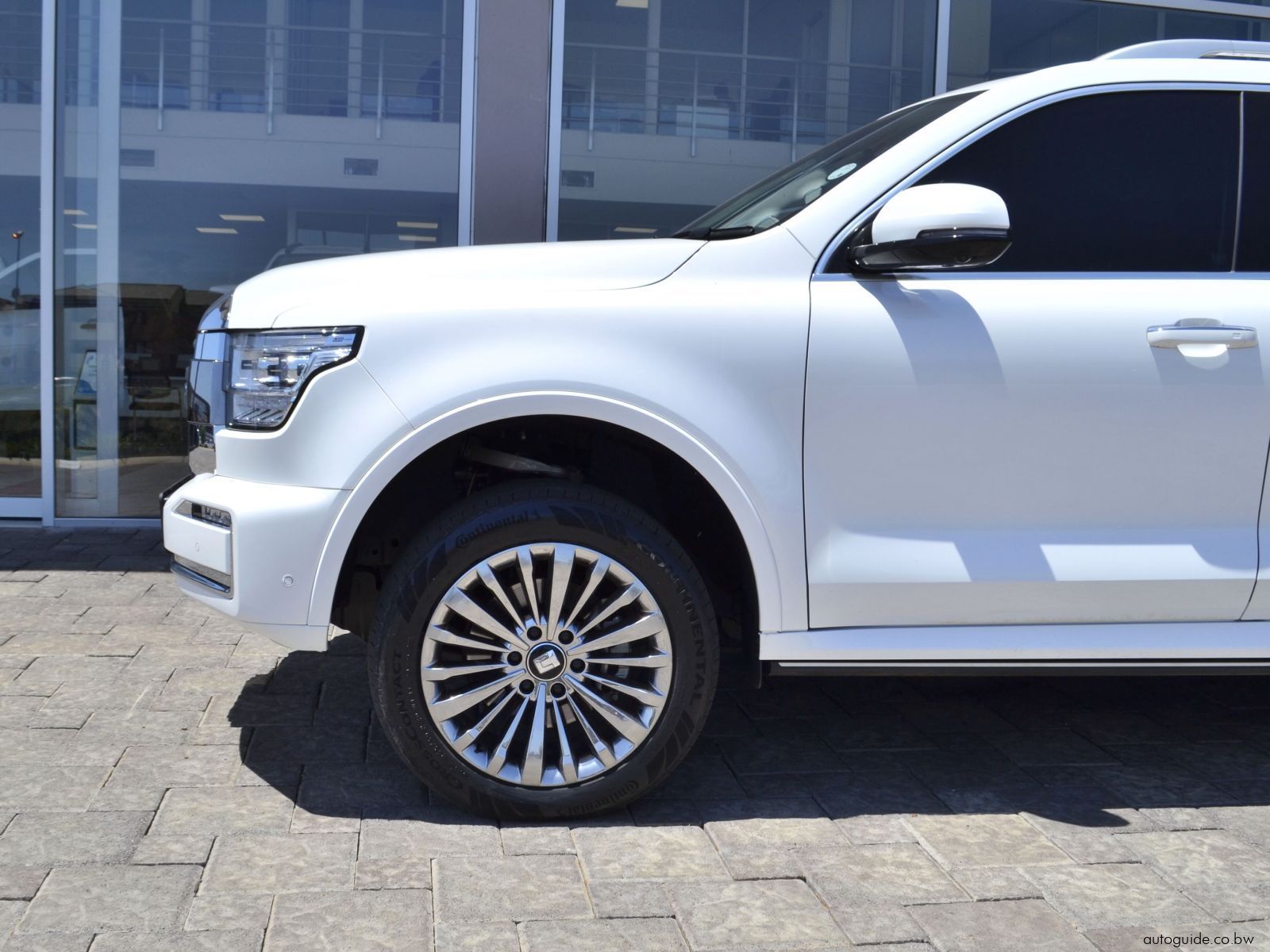 2025 GWM Tank 500 - Petrol/ Hybrid photo