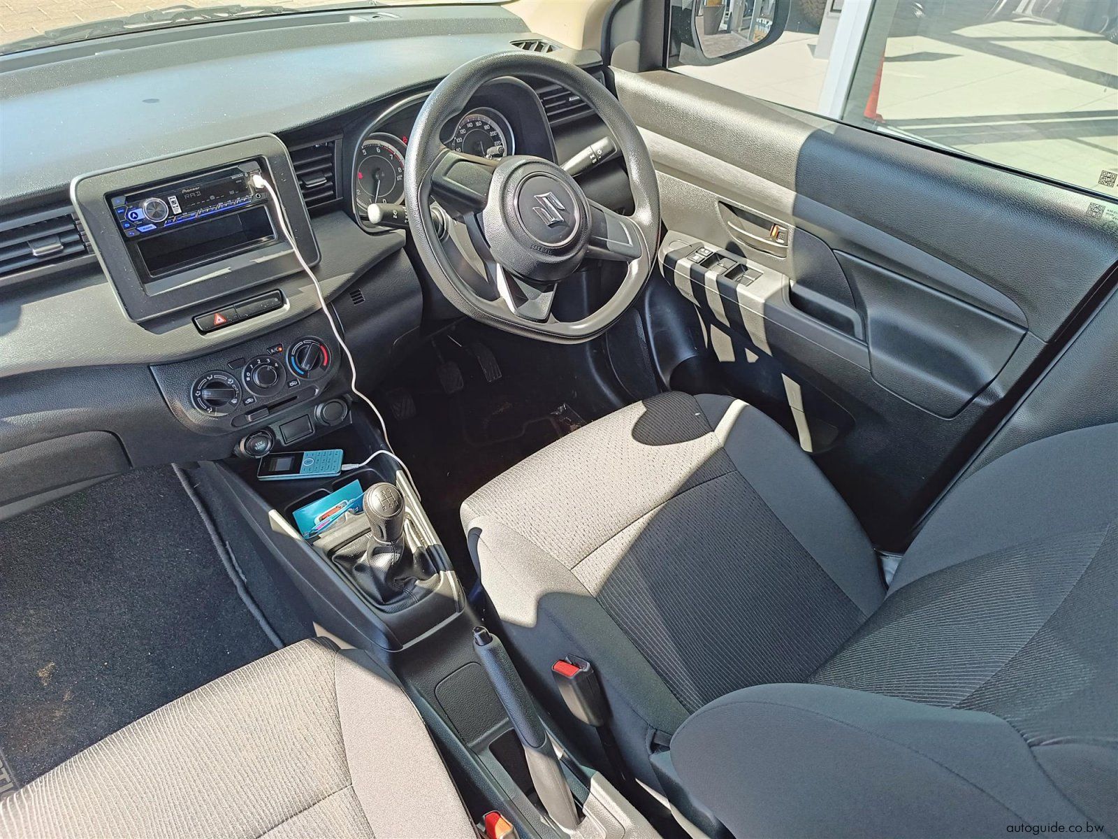 2025 Suzuki Ertiga 7 Seater photo